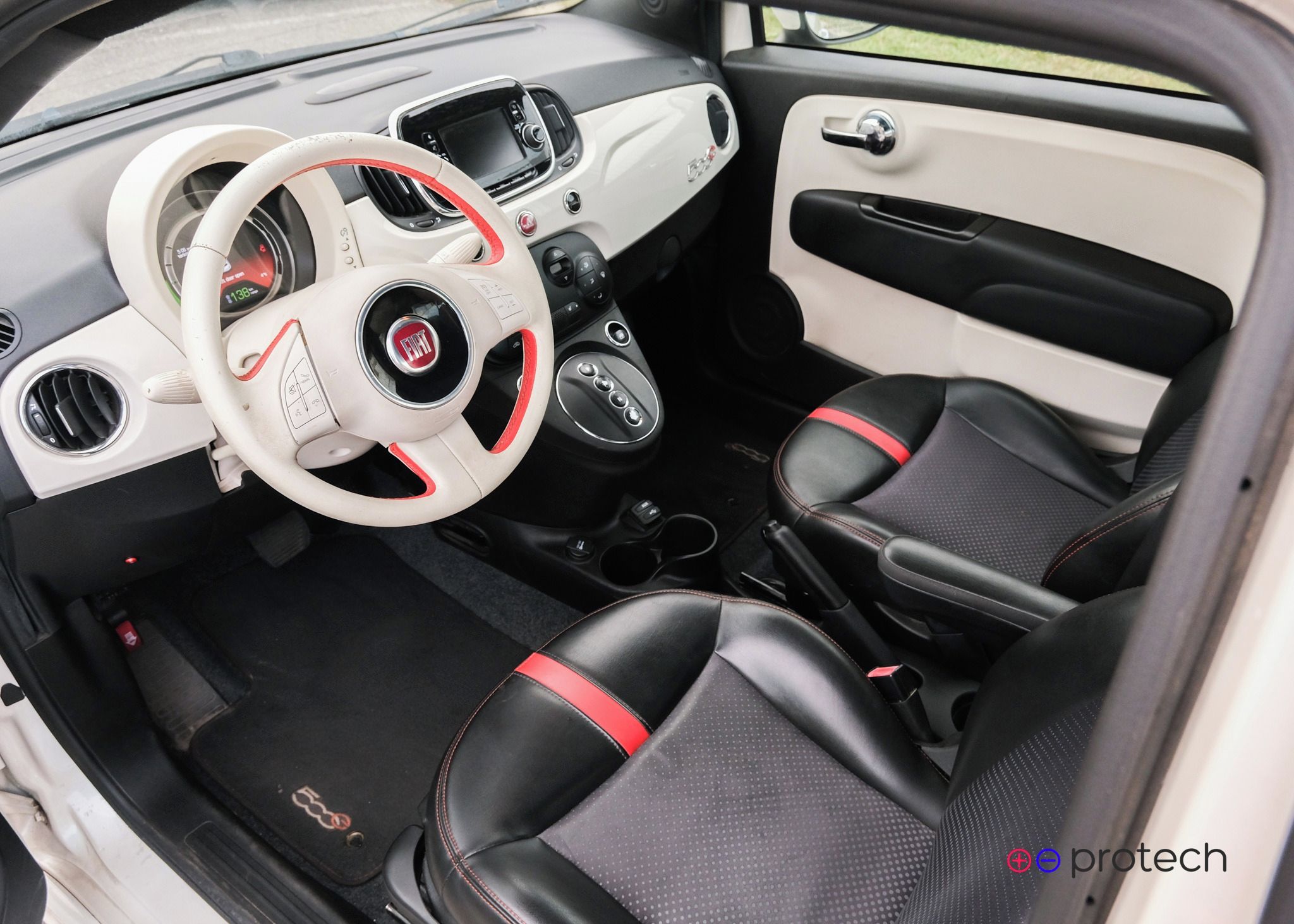 Fiat 500E, Sport el. střecha - fotka 2