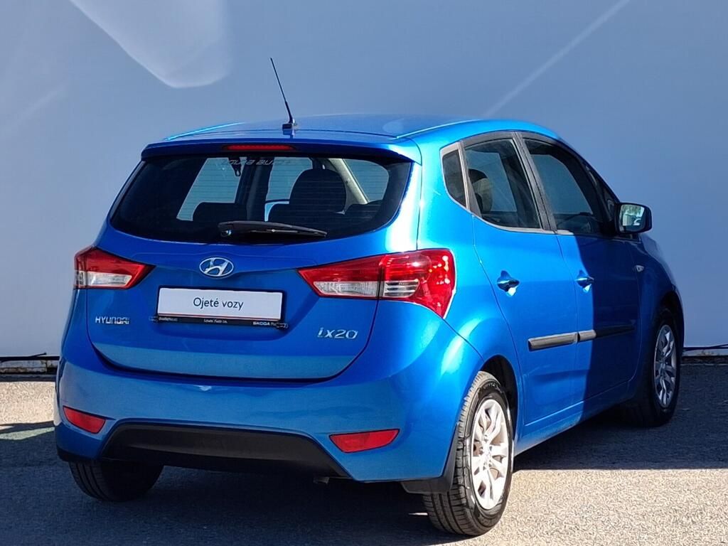 Hyundai ix20, Trikolor 1.4 66 kW - fotka 2