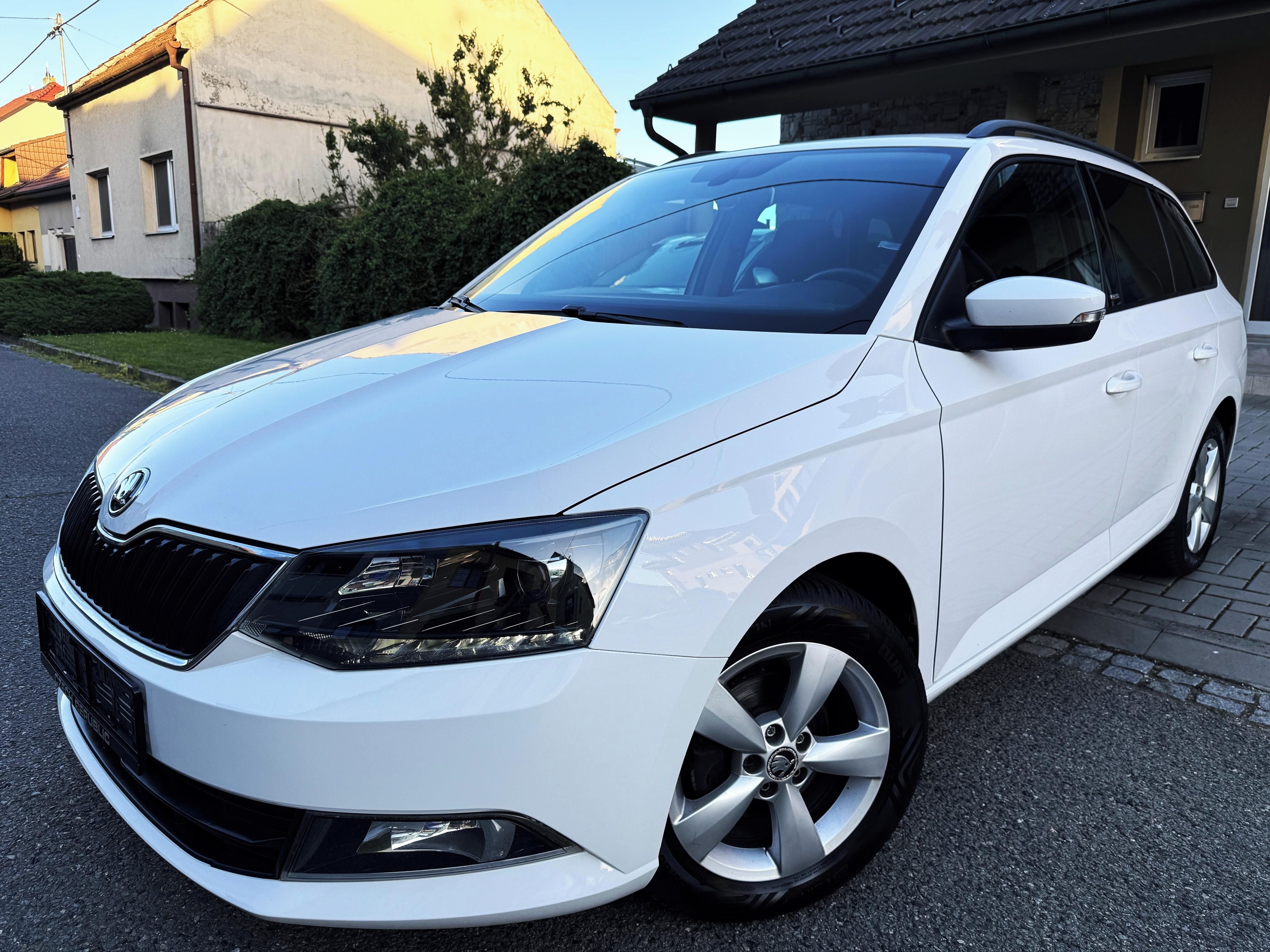 Škoda Fabia, 1.2TSI TEMPOMAT,LED,TAŽNÉ,ALU, - fotka 2