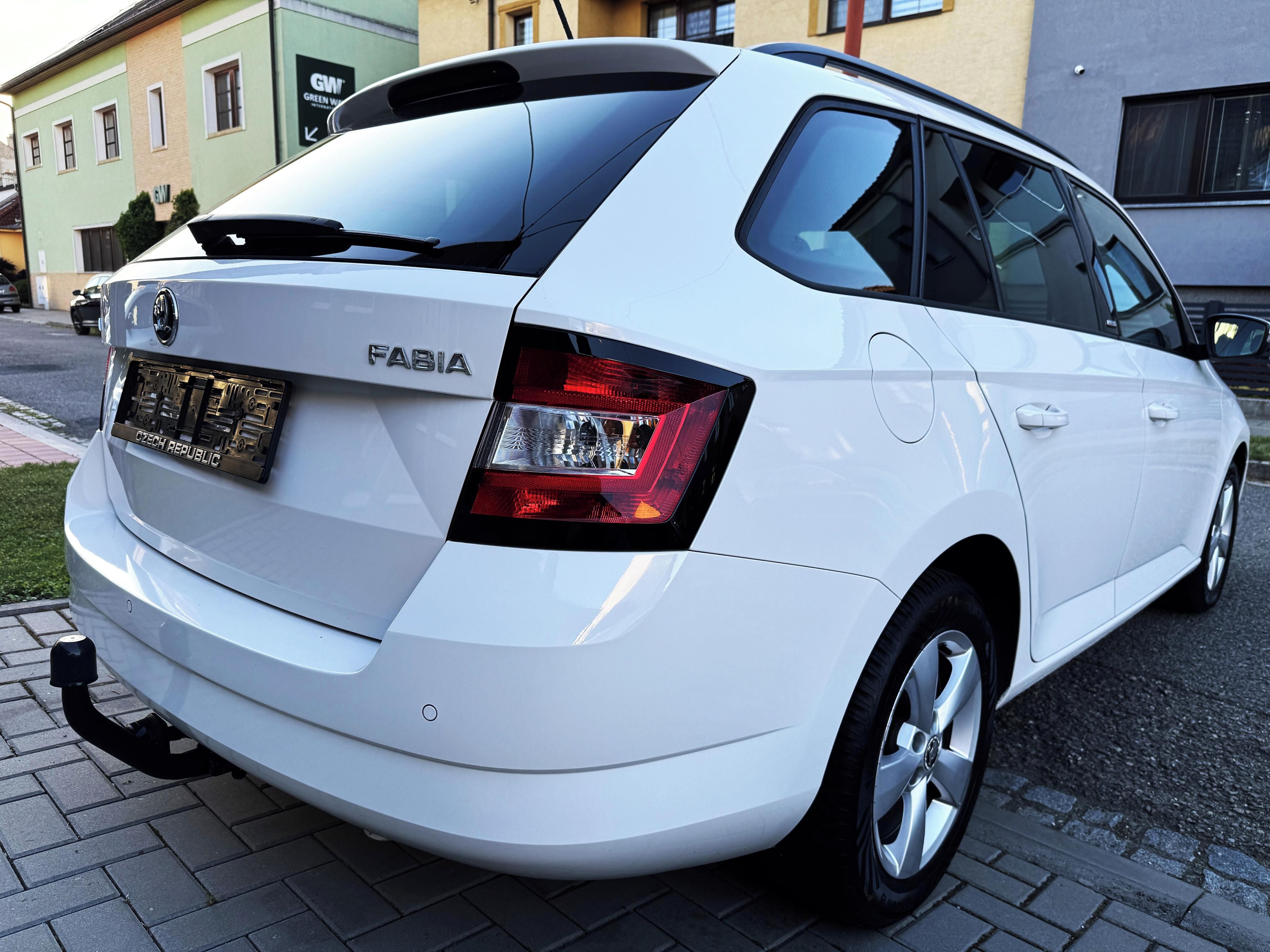 Škoda Fabia, 1.2TSI TEMPOMAT,LED,TAŽNÉ,ALU, - fotka 5