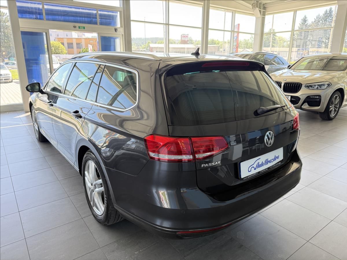 Volkswagen Passat, 2,0   TDI 110kW,SERVISNÍ KNÍŽK - fotka 4