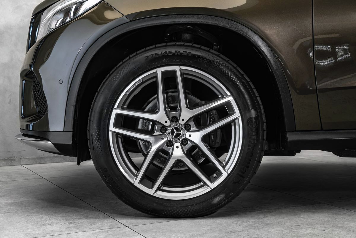 Mercedes-Benz GLE, panorama, asistenty - fotka 2