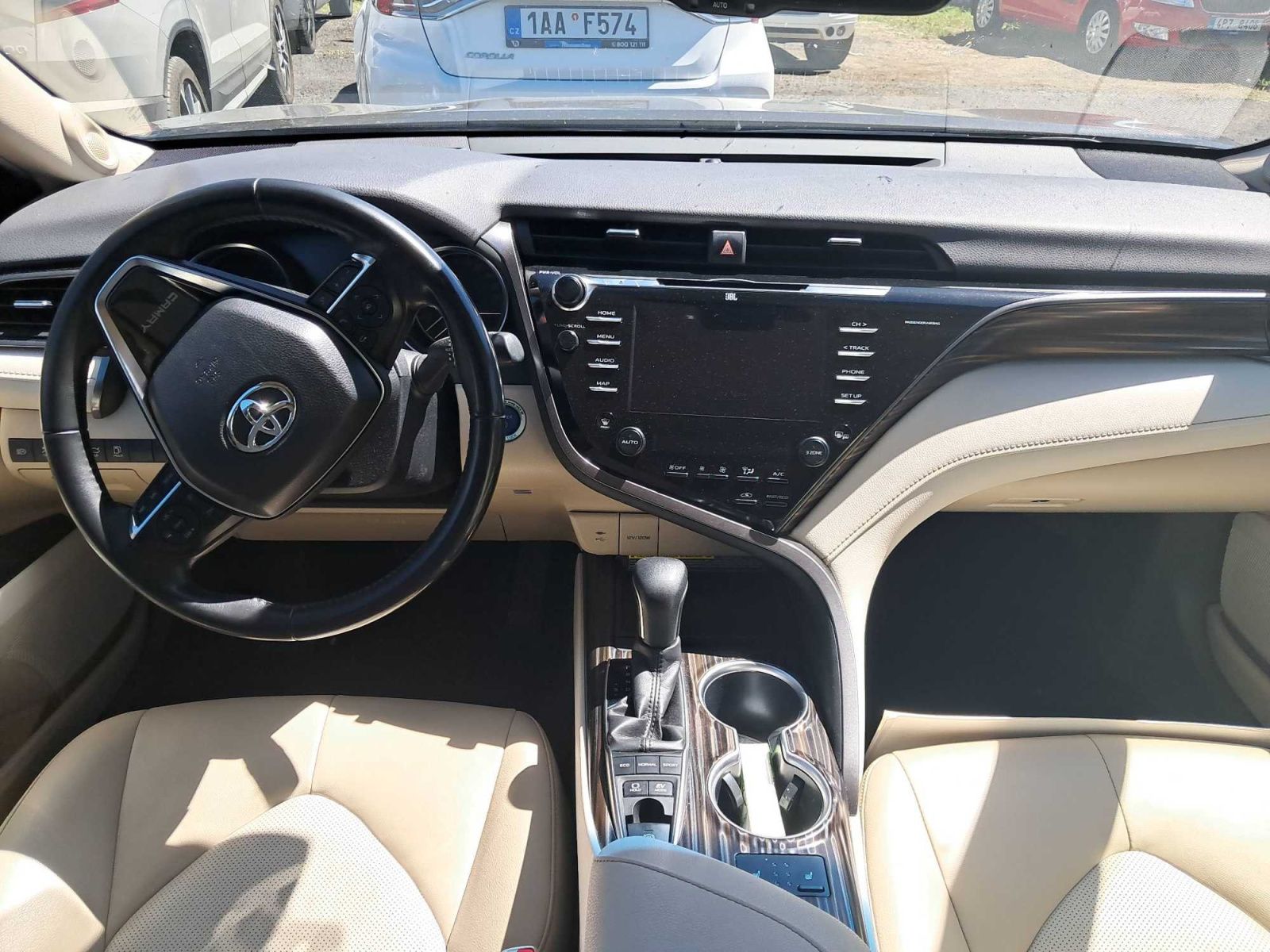 Toyota Camry, 2.5 Hybrid, Executive, Automat - fotka 3