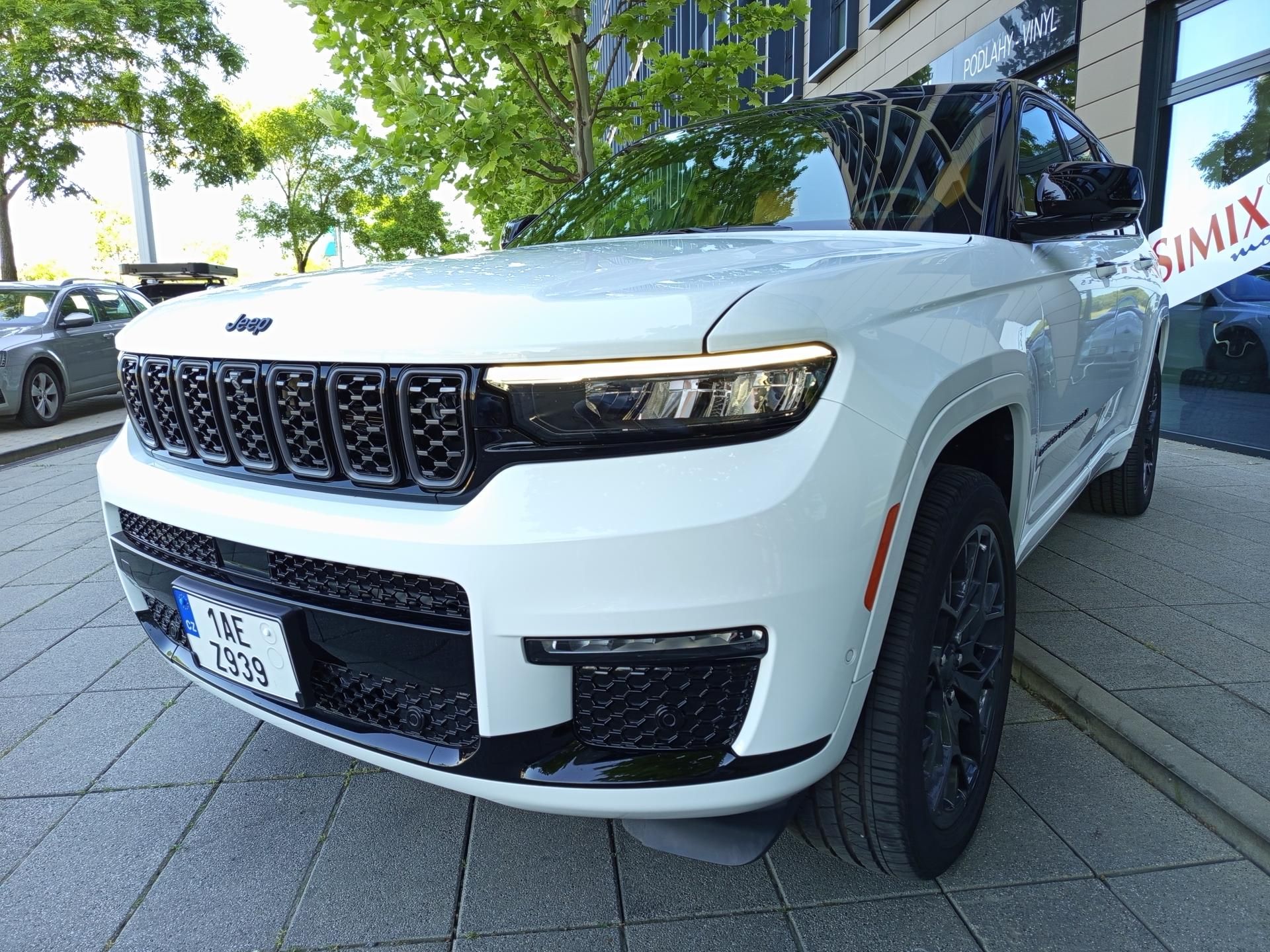 Jeep Grand Cherokee, L Summit Reserve V8 - fotka 6