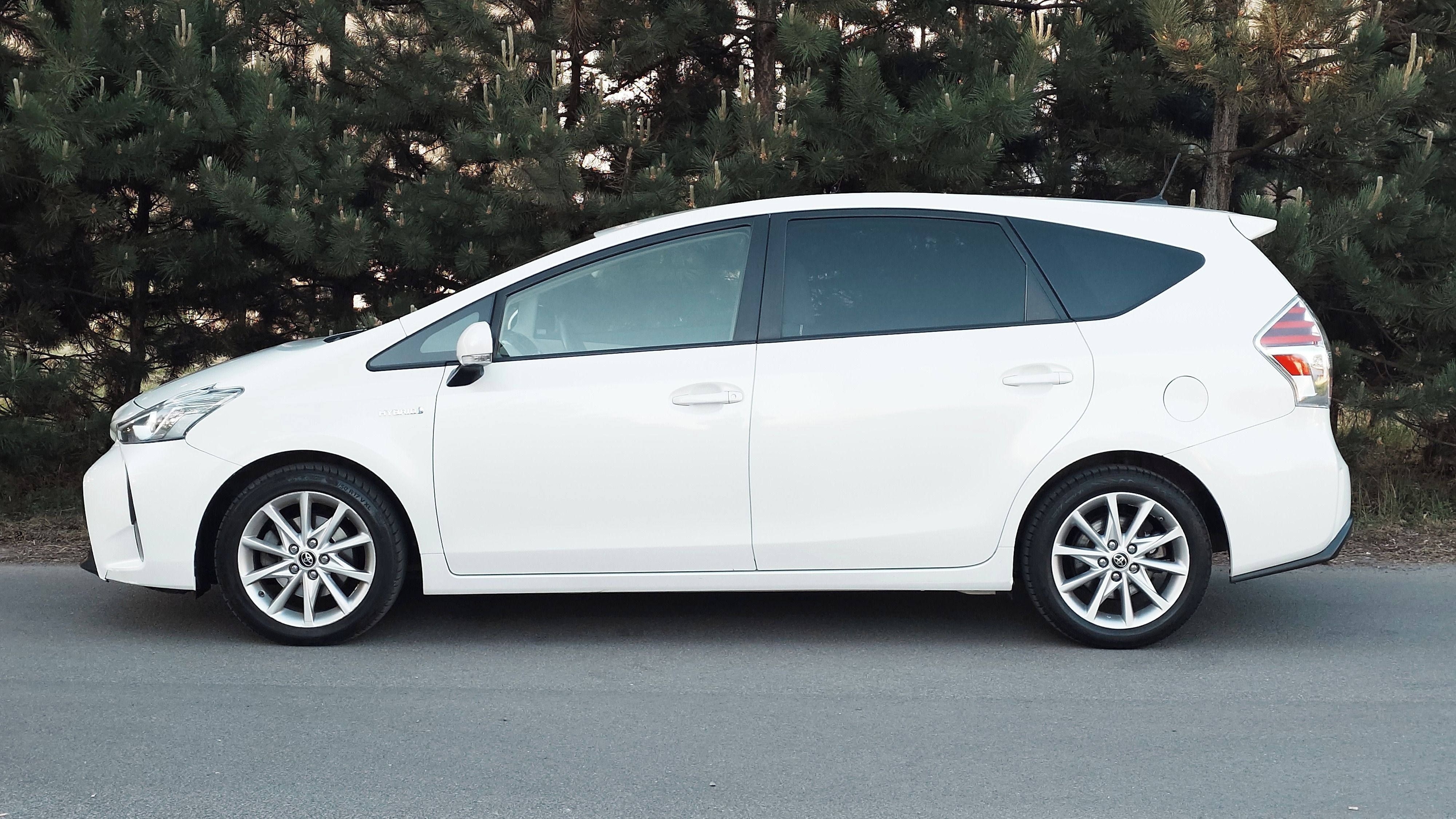 Toyota Prius, PLUS 1,8 HYBRID - fotka 4