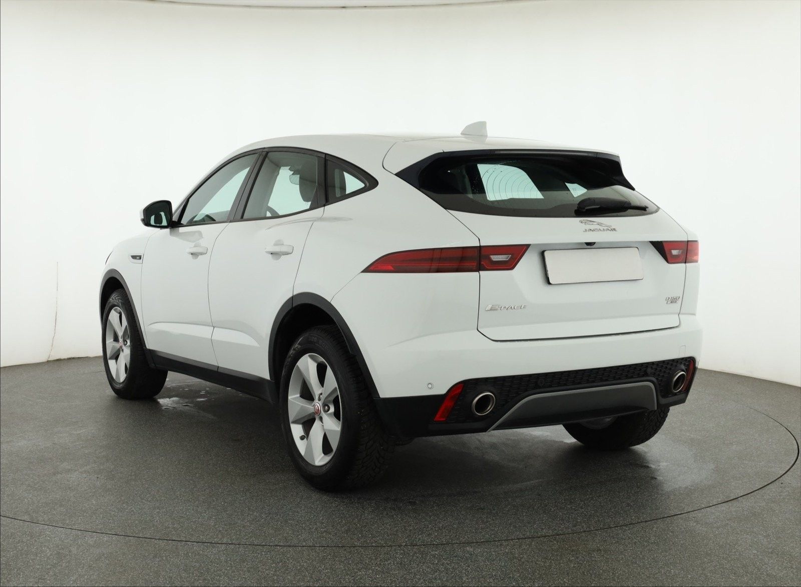 Jaguar E-Pace, D150 AWD, 4X4, Automat, ČR - fotka 4