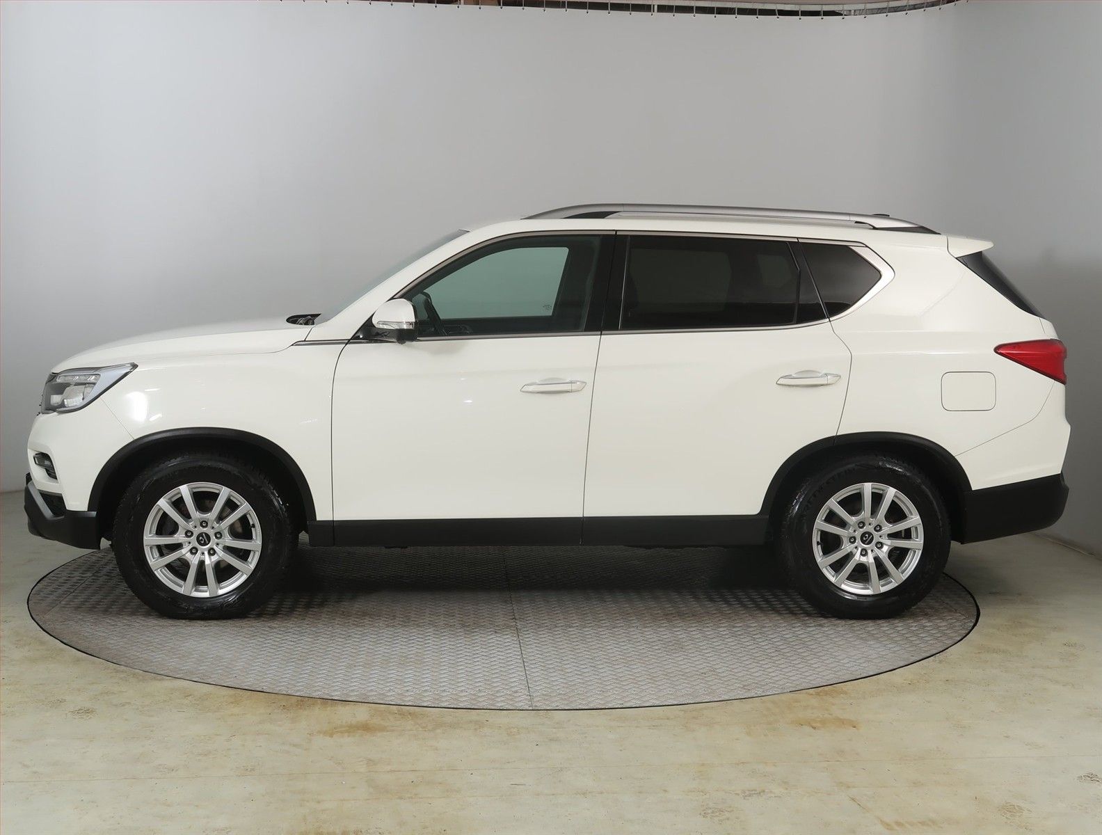 SsangYong Rexton, 2.2 Diesel, 4X4, Automat - fotka 3