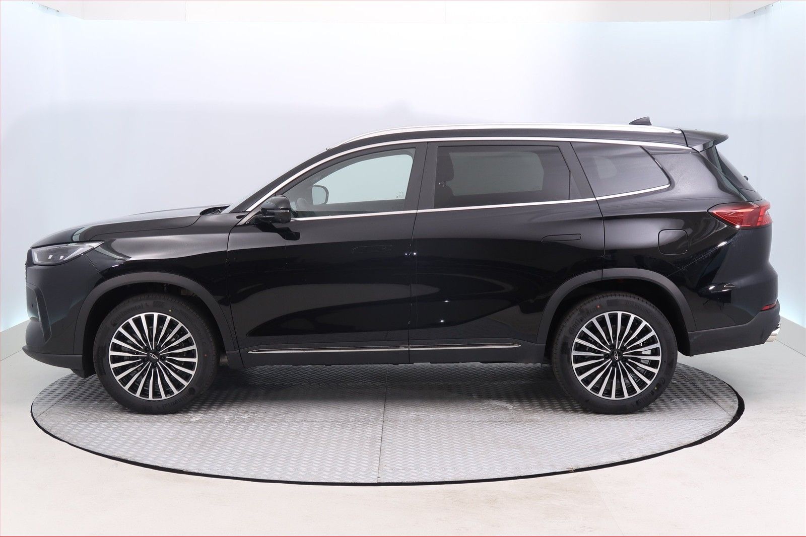 Chery Tiggo 8, 1.6 TGDI, UNIQUE, Ad. tempomat - fotka 3