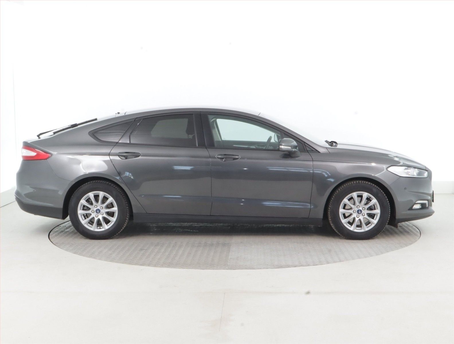 Ford Mondeo, 1.5 EcoBoost, Serv.kniha, Navi - fotka 6