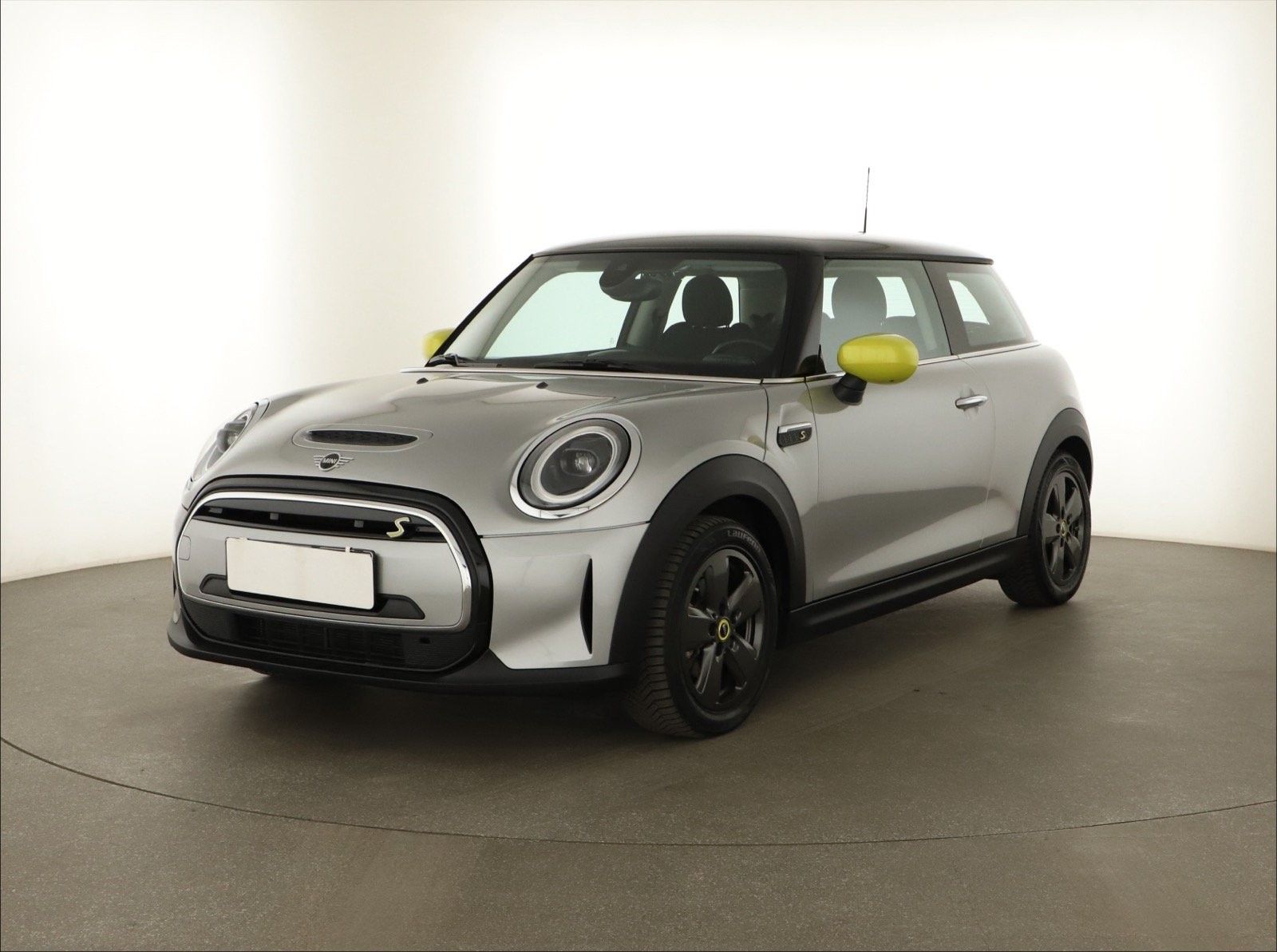 Mini, Cooper SE 32 kWh, SoH 98% - fotka 2