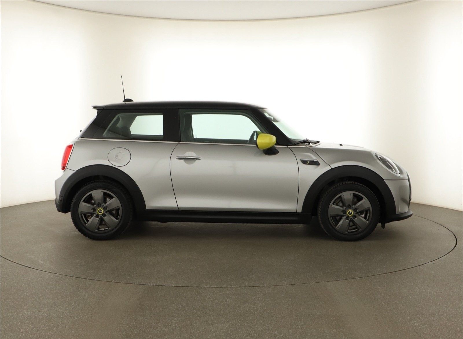 Mini, Cooper SE 32 kWh, SoH 98% - fotka 6