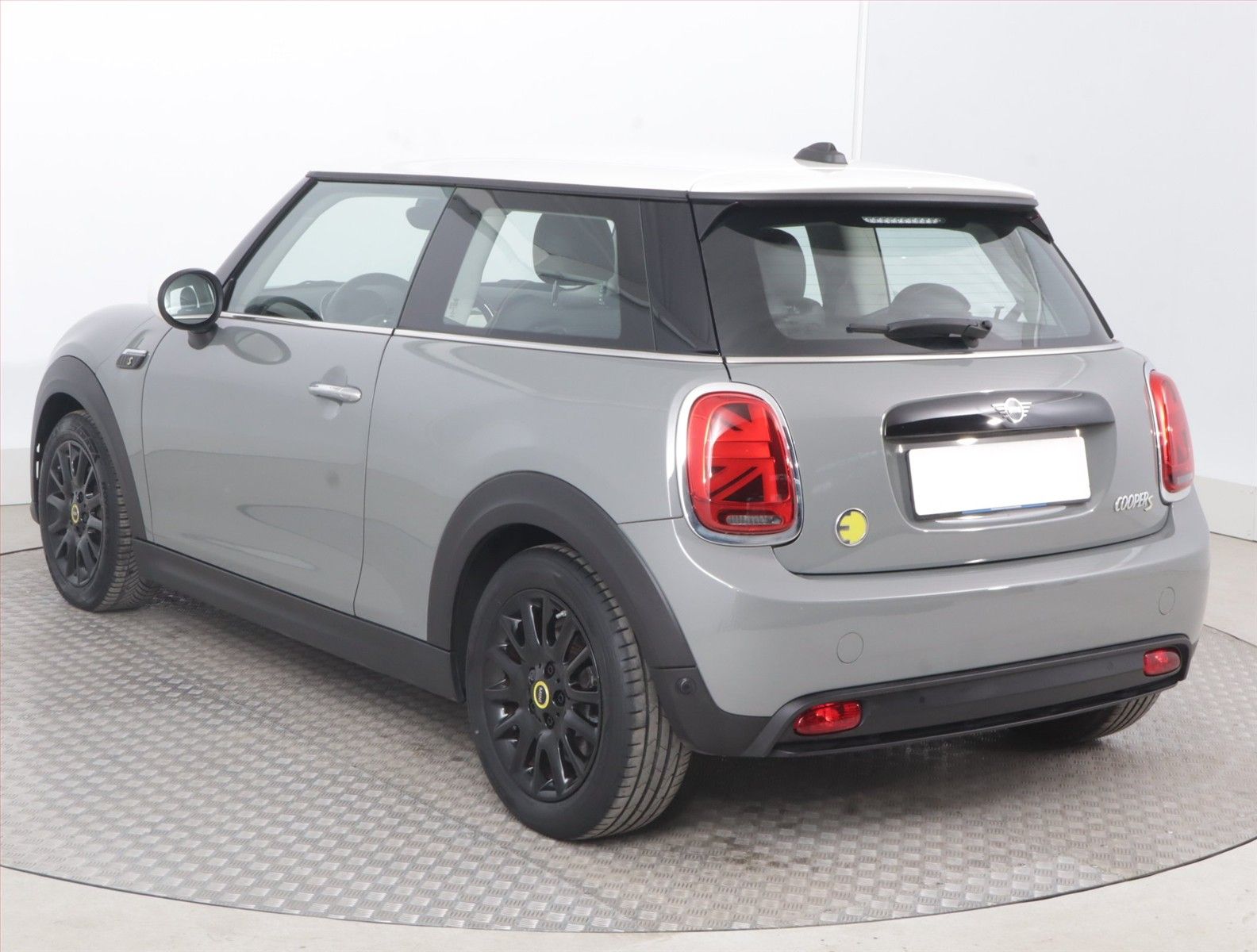 Mini, Cooper SE 32 kWh, SoH 97% - fotka 4