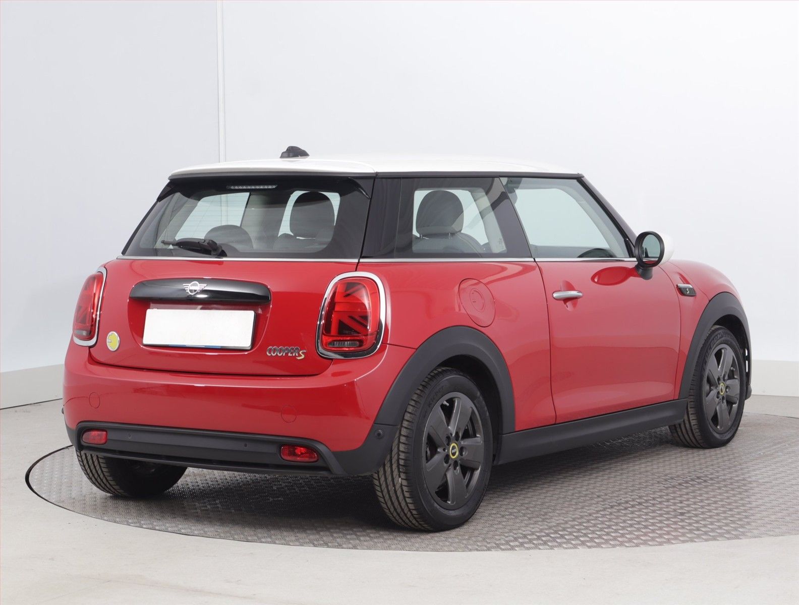 Mini, Cooper SE 32 kWh, SoH 97% - fotka 5