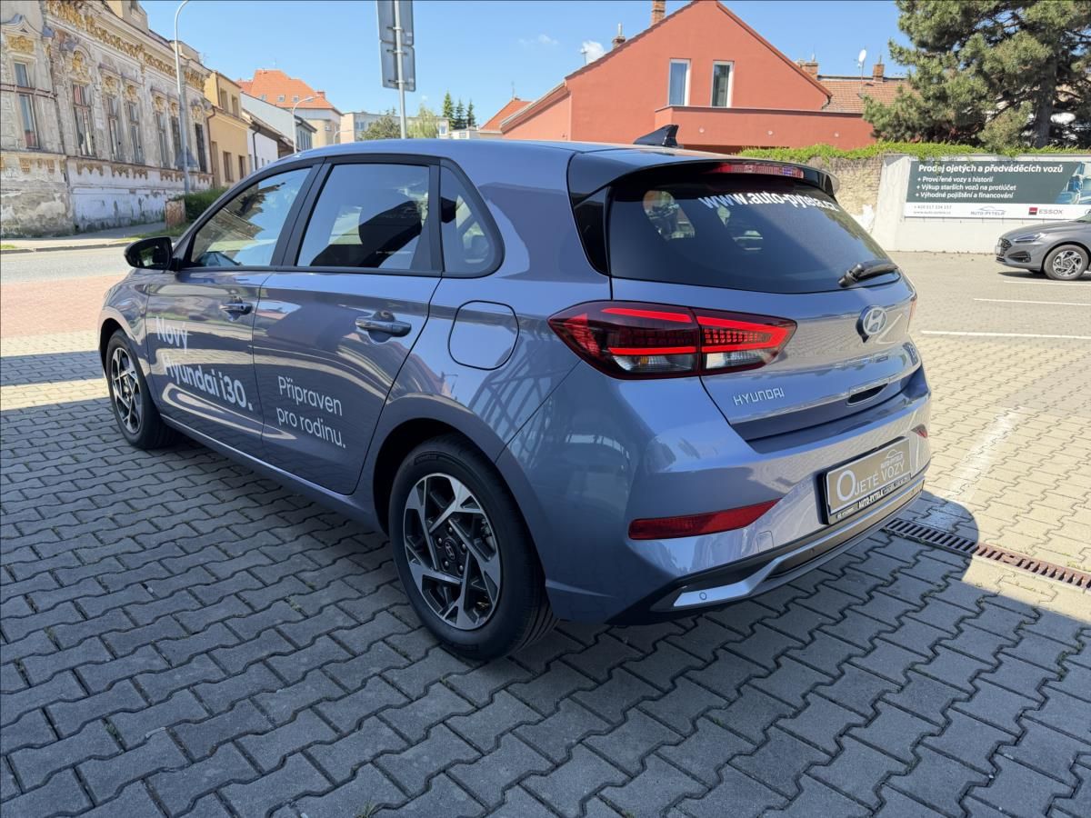 Hyundai i30, 1,0 T-GDi MT  GO Czech! - fotka 4