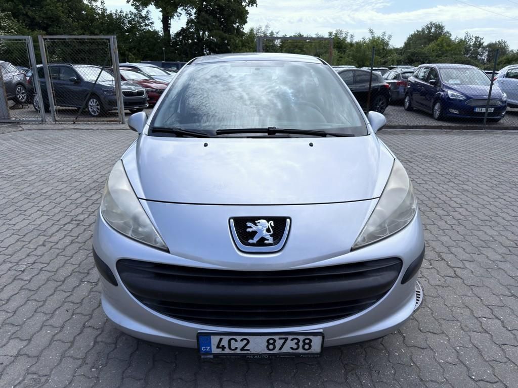 Peugeot 207, 1.4i 54 kW 1. majitel ČR - fotka 2