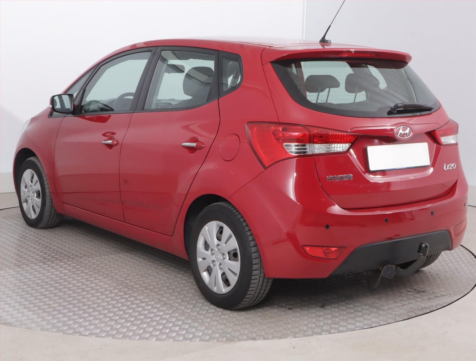 Hyundai ix20, 1.4 CVVT, Serv.kniha, Tempomat - fotka 4