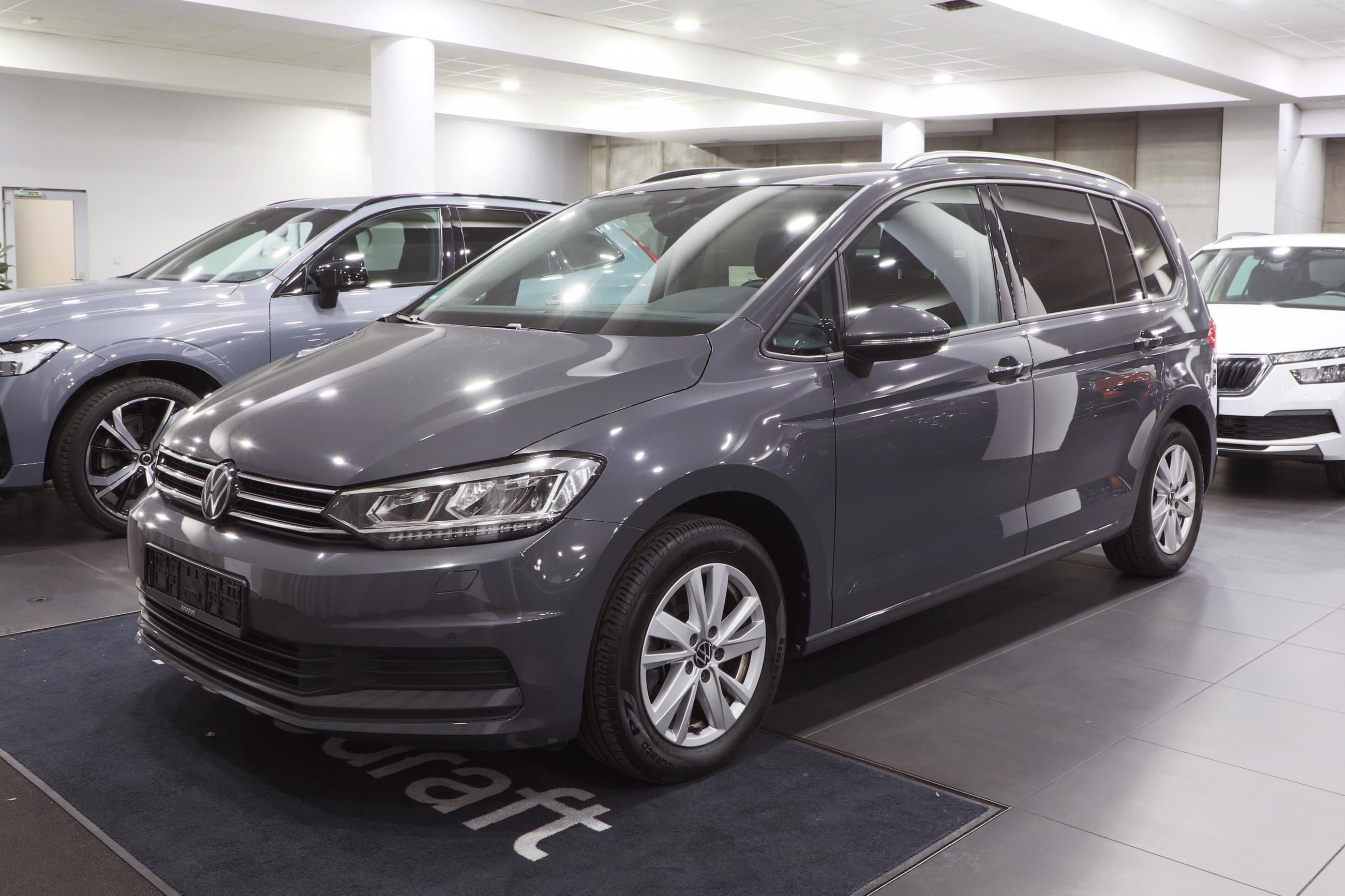 Volkswagen Touran, 2.0 TDI 110kW DSG / ALU 16'' - fotka 2