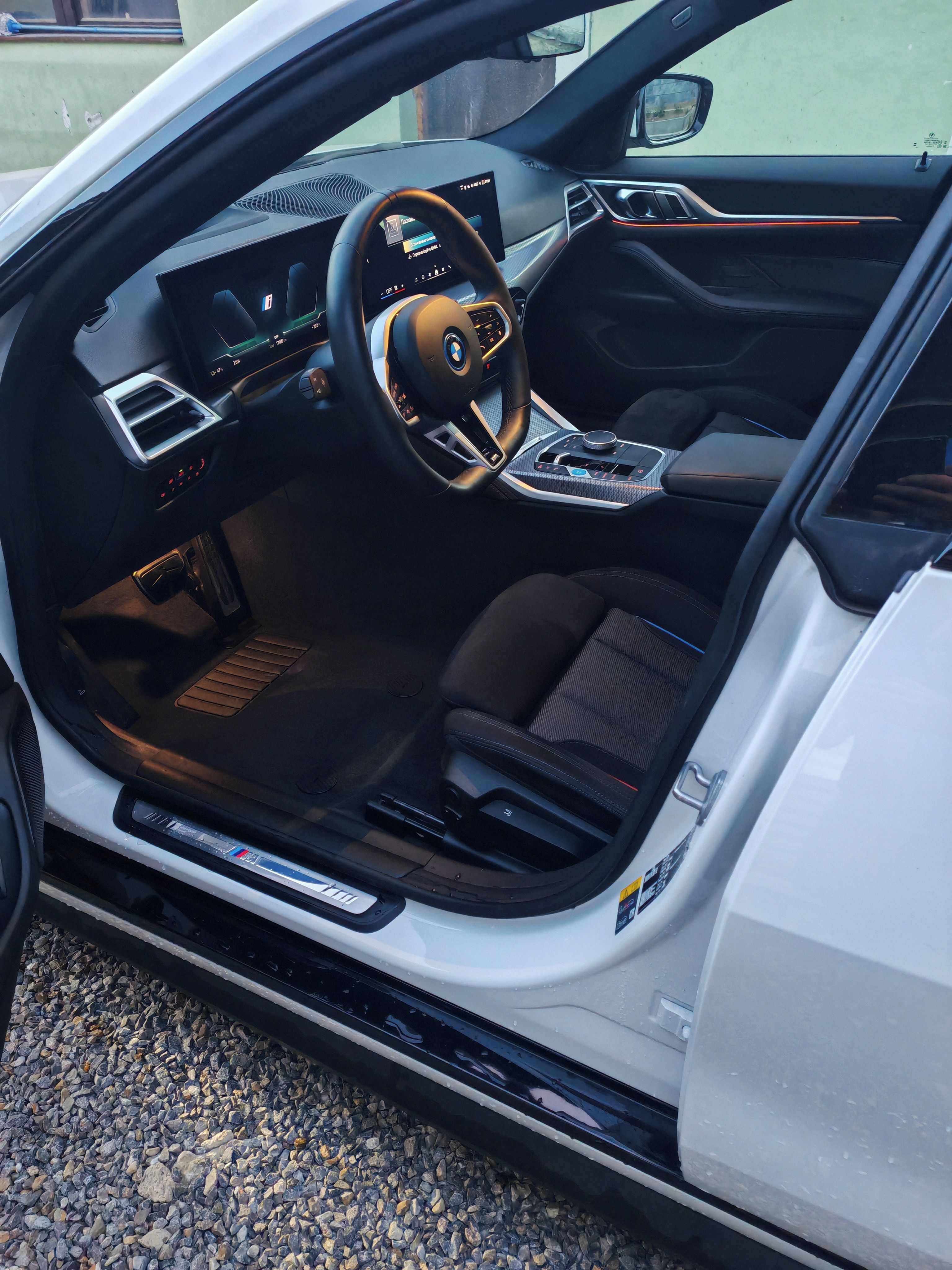 BMW i4, BMW I4 Facelift eDrive 40 - fotka 6