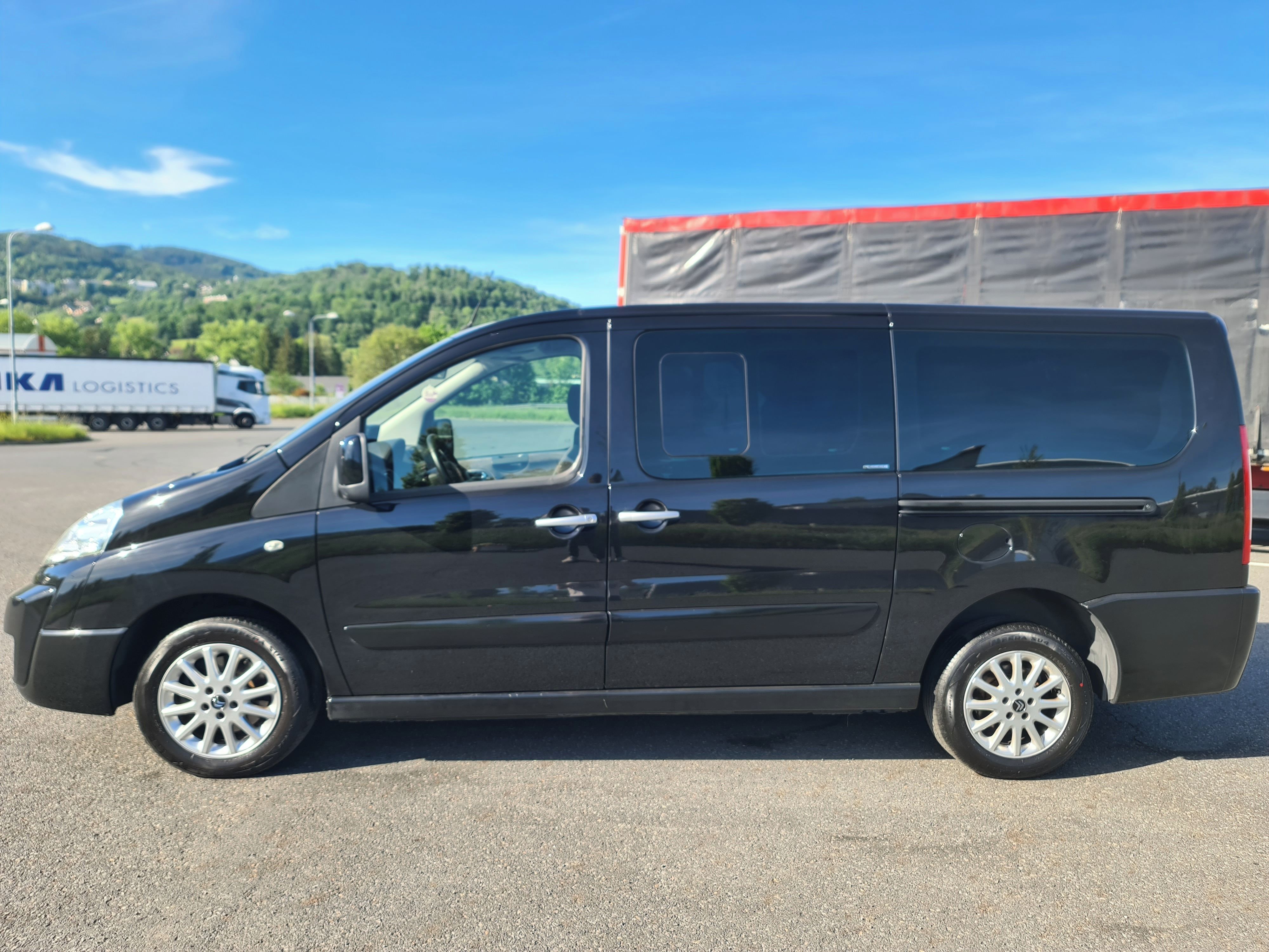 Citroën Jumpy, 2.0 HDi LONG 120-KW AUTOMAT - fotka 2