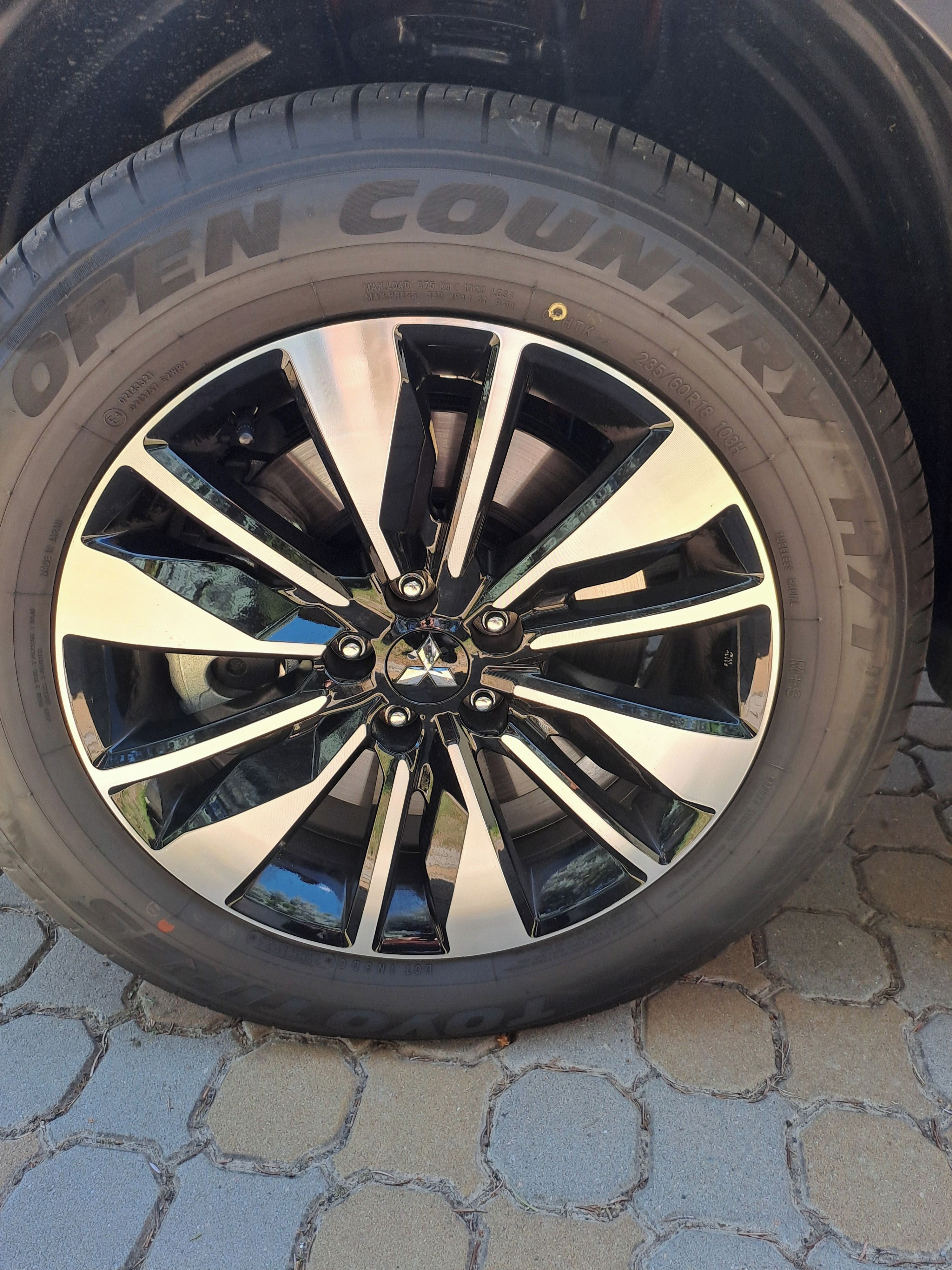 Mitsubishi Outlander - fotka 3