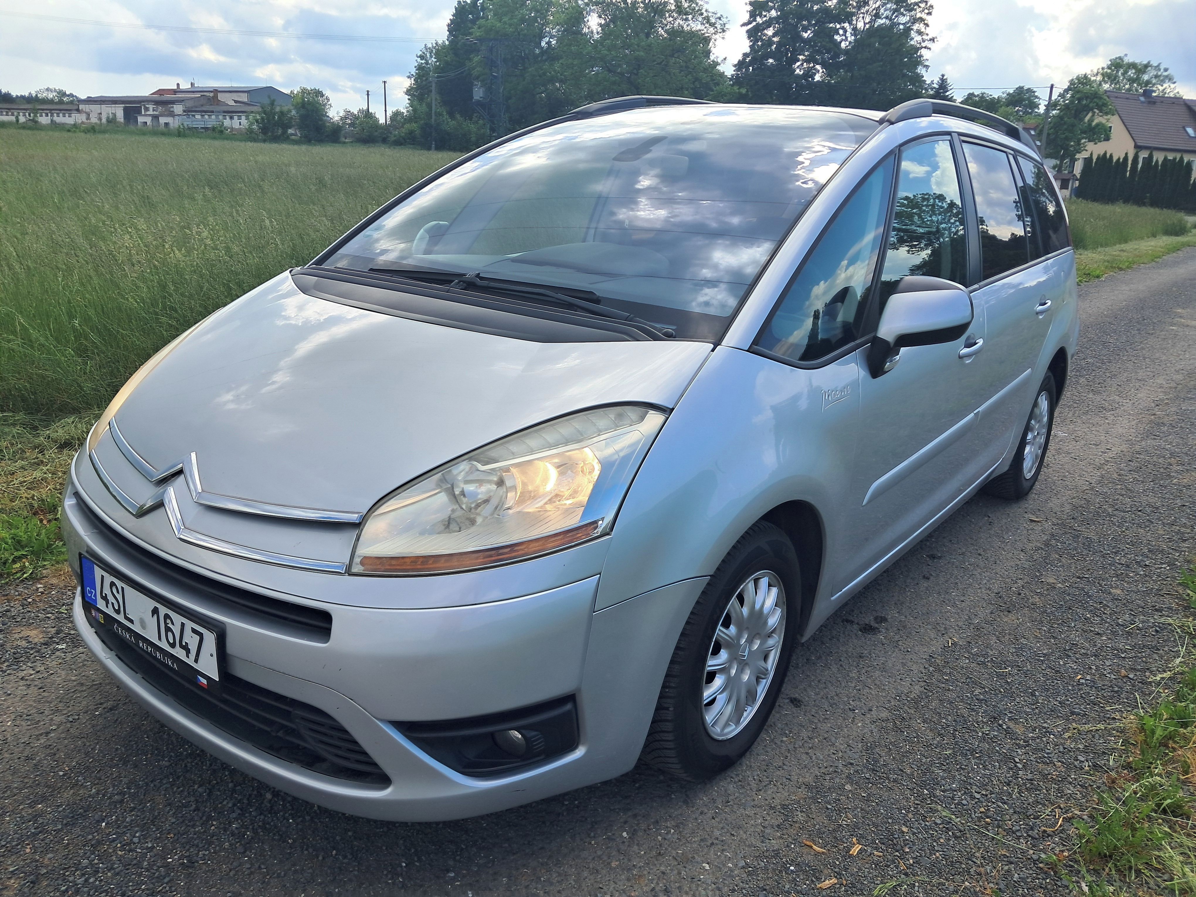 Citroën Grand C4 Picasso, 1.8 benzin,7 mist,STK 4/28 - fotka 3