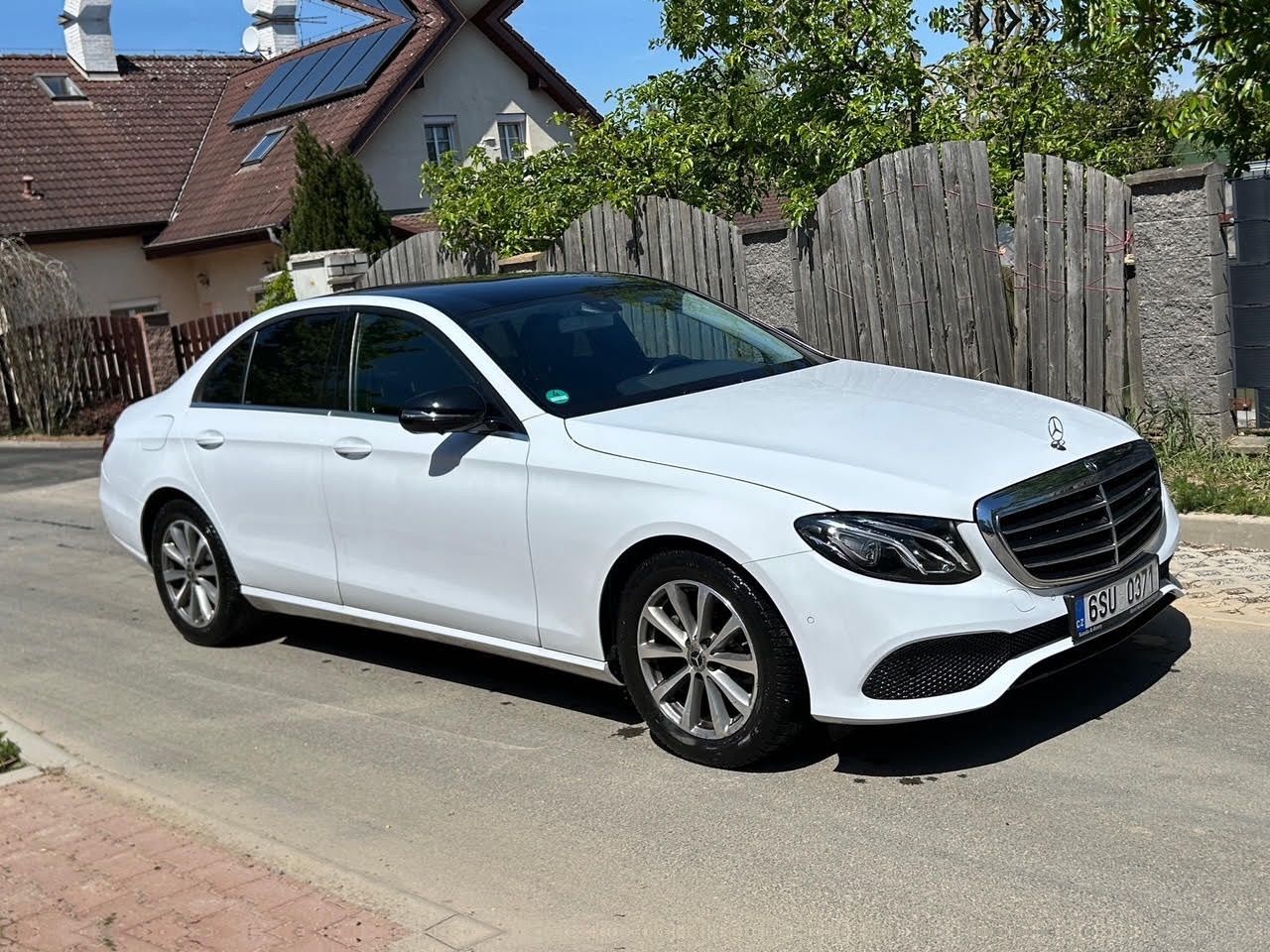 Mercedes-Benz Třídy E, MB E 200d 67tkm - fotka 2