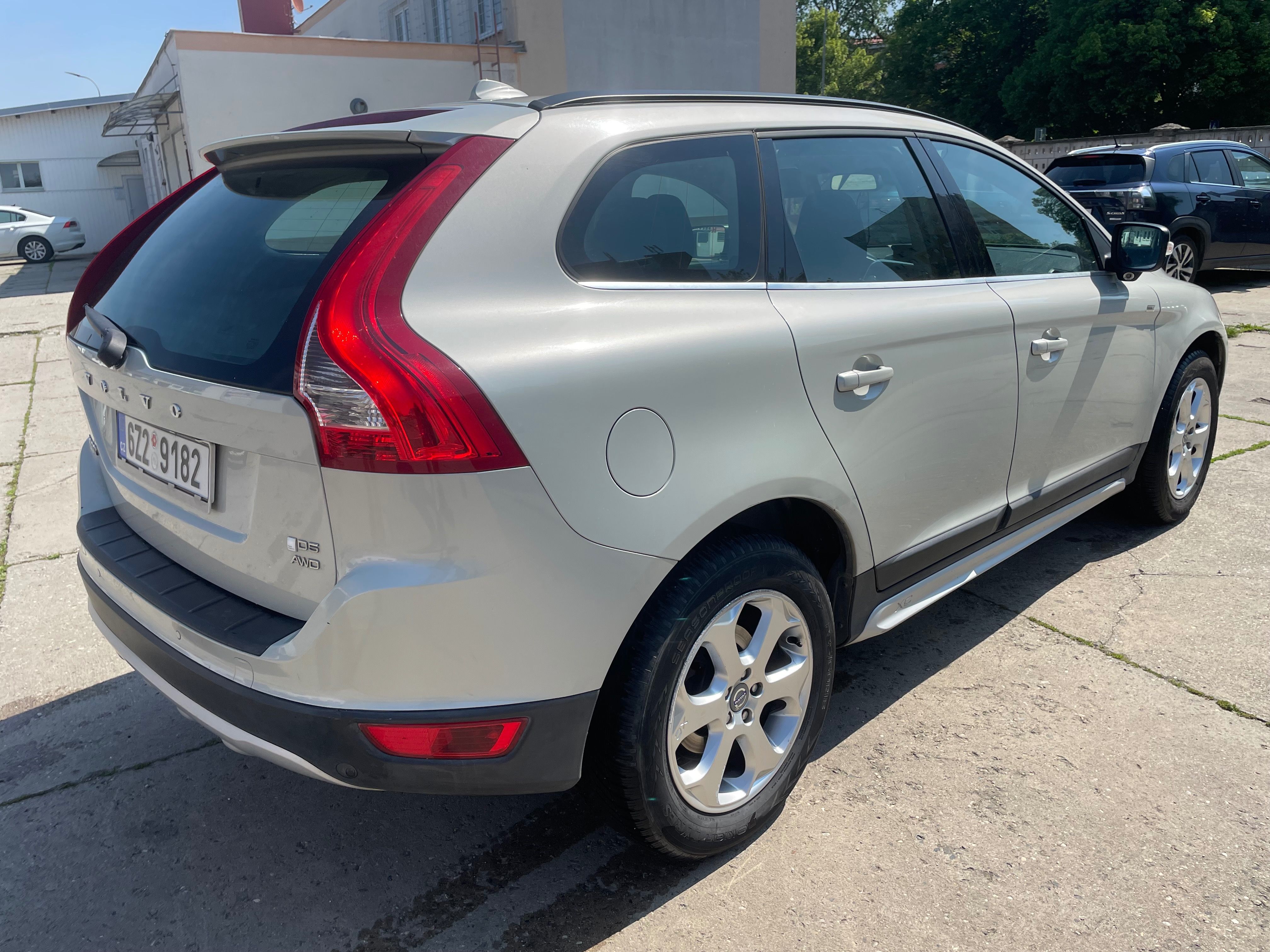Volvo XC60 - fotka 3