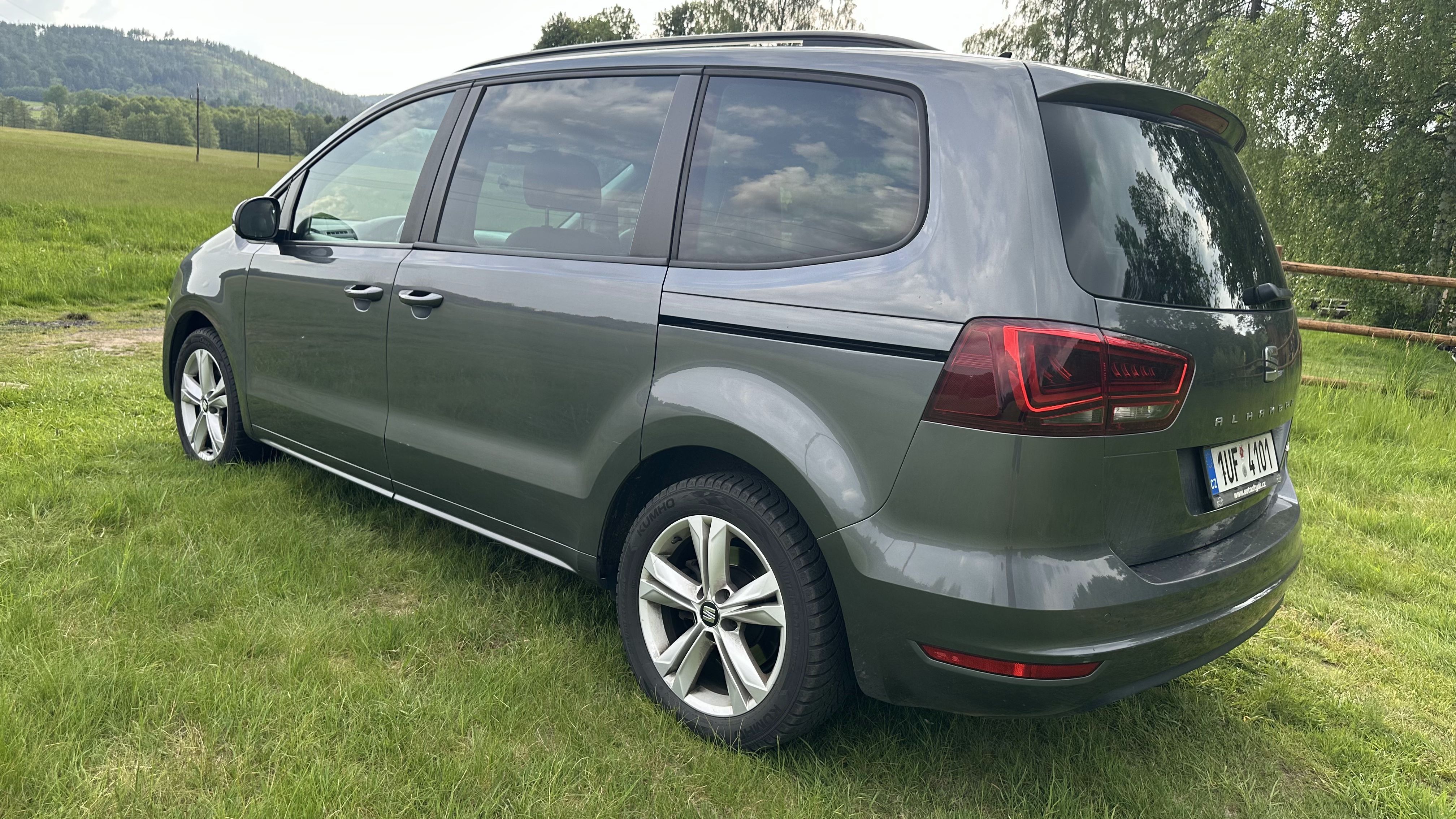 Seat Alhambra, 110kW, 4x4, 7 míst, tažné - fotka 4