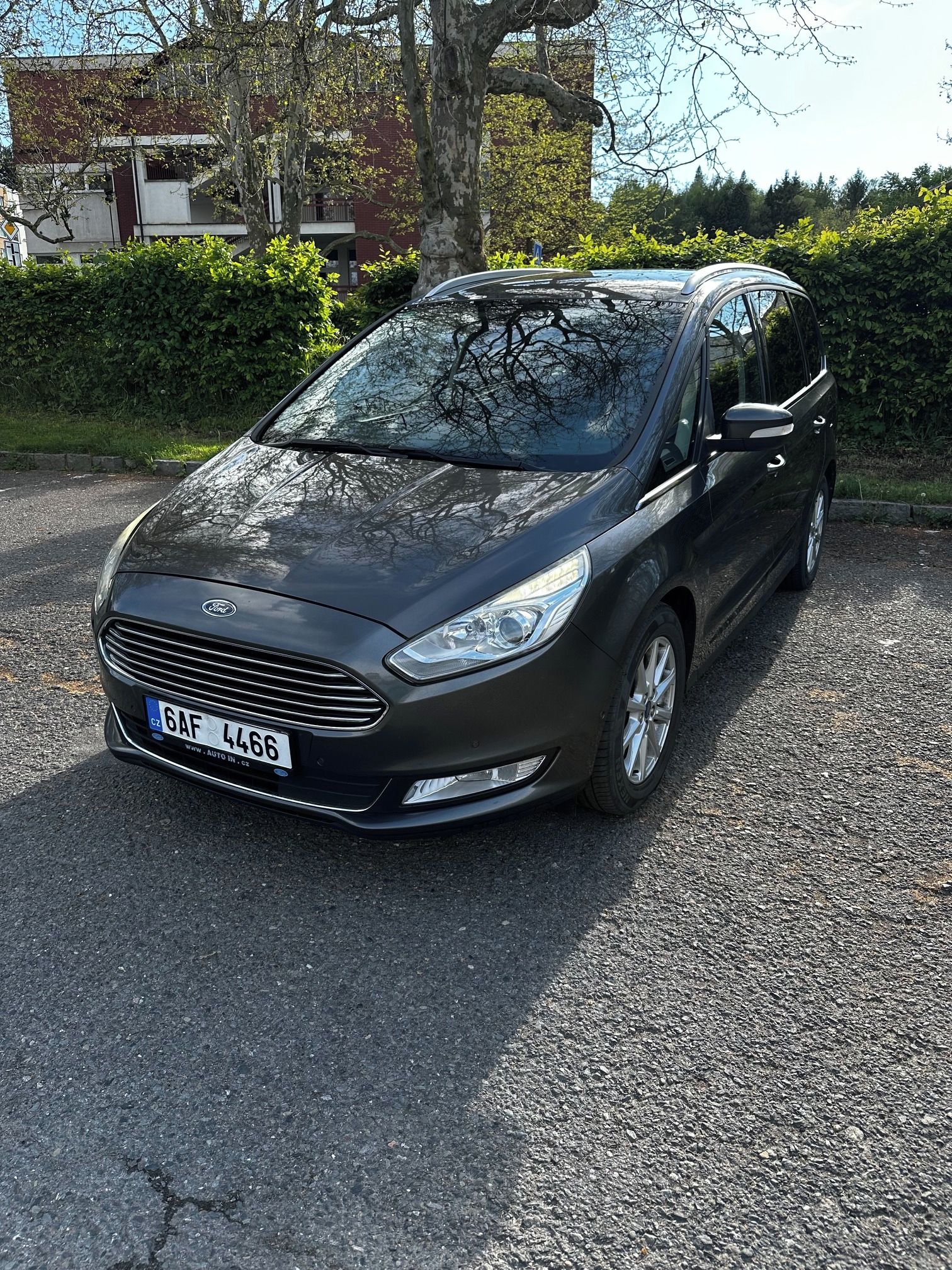 Ford Galaxy, 2,0 TDCi, Titanium, 110 kW - fotka 2