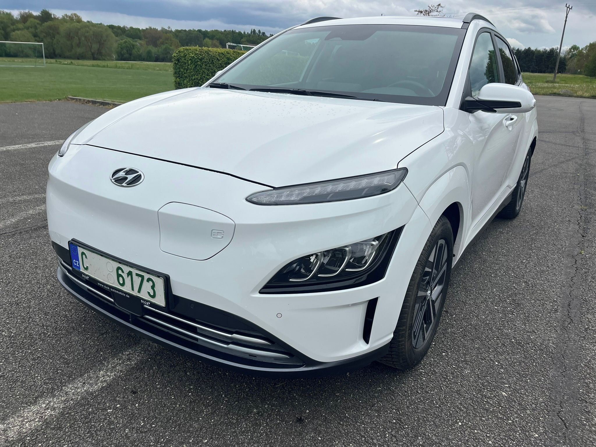 Hyundai Kona, TČ, NOVÁ STK 64 kWh, SOH 100% - fotka 2
