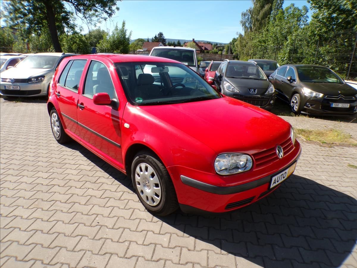 Volkswagen Golf, 1,4 16V TAŽNÉ ZAŘÍZENÍ,KAMERA