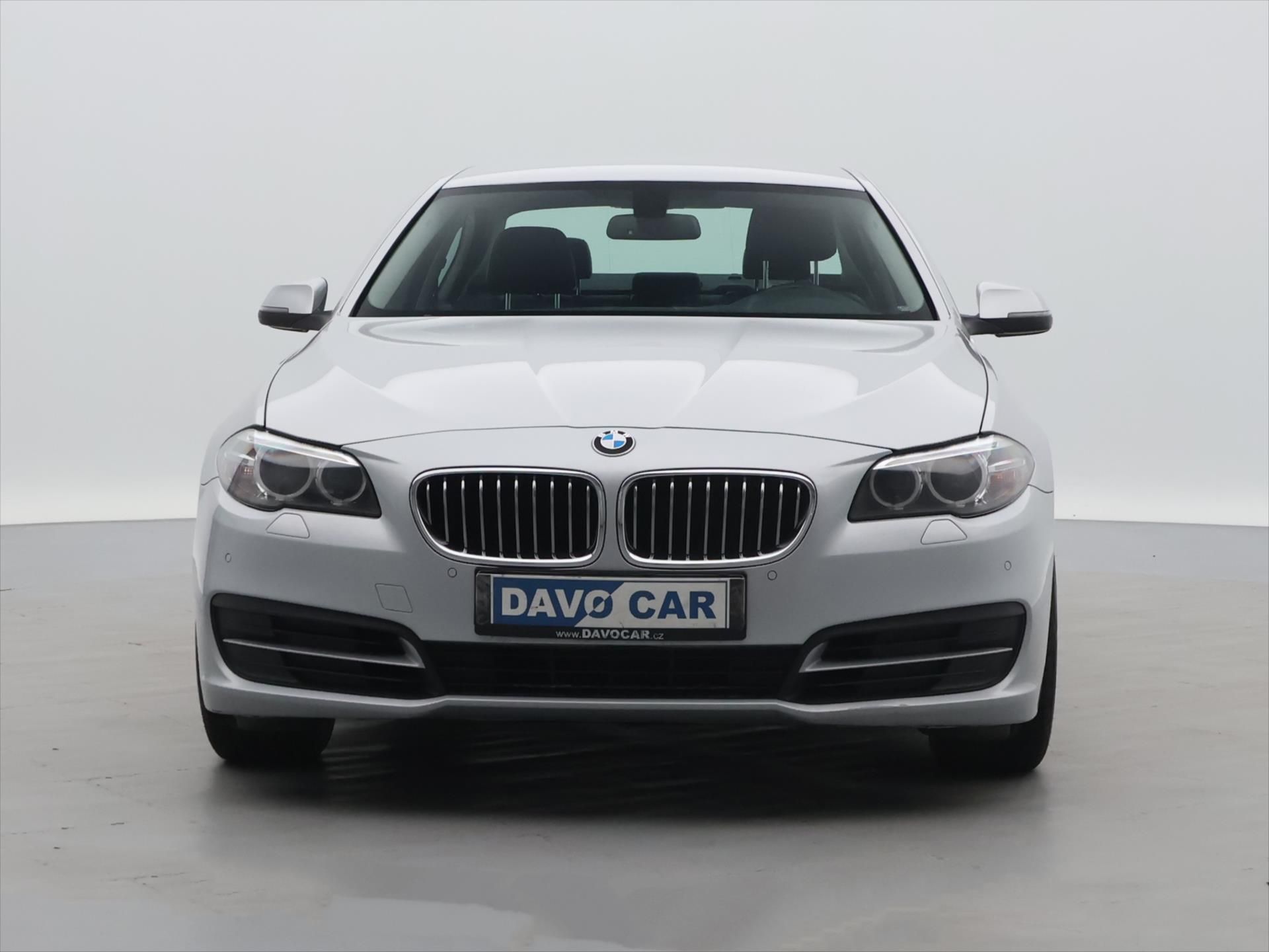 BMW Řada 5, 2.0 520da 135kW Aut.klima Kůže - fotka 2