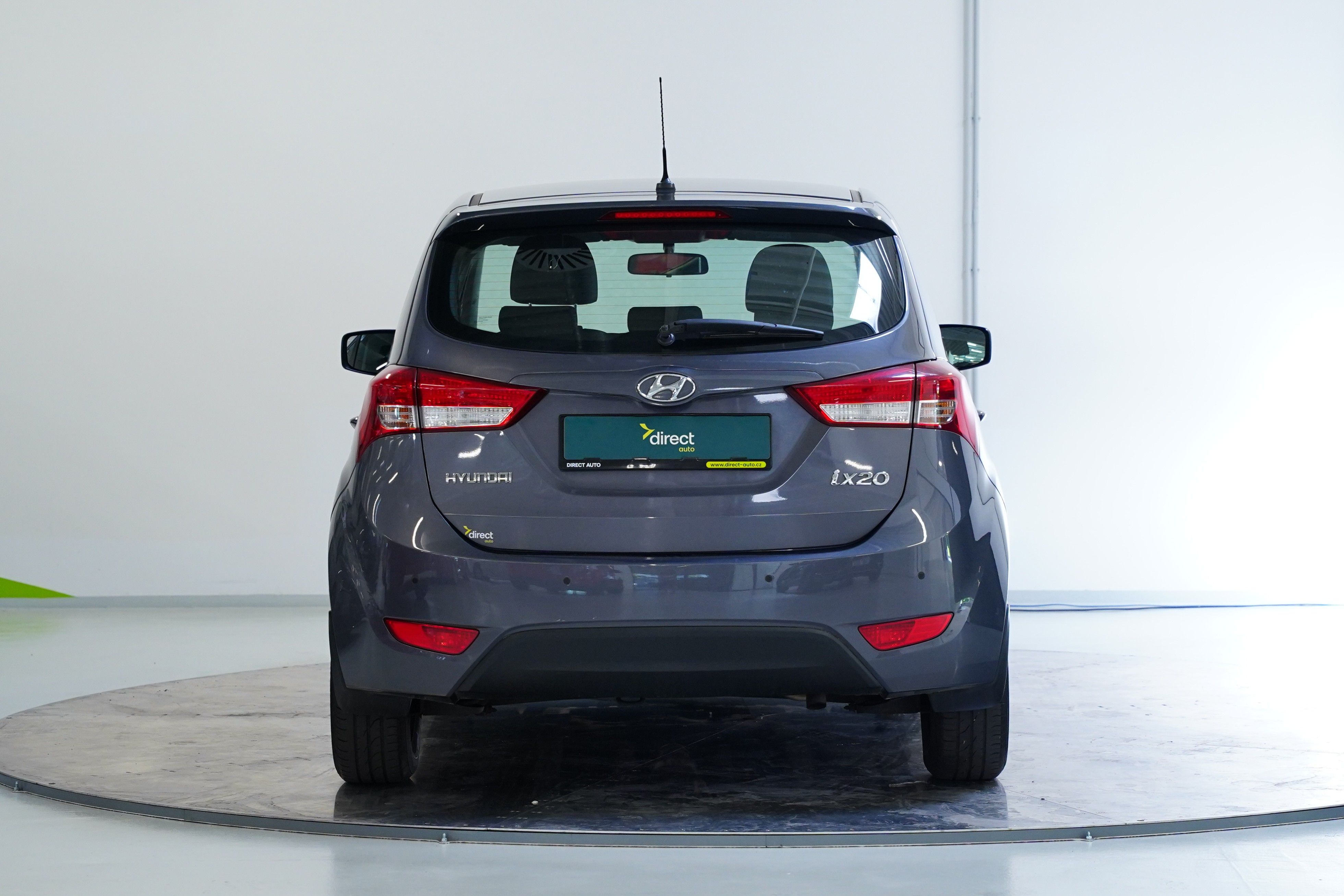 Hyundai ix20, 1.4i 66kw Essential - fotka 6