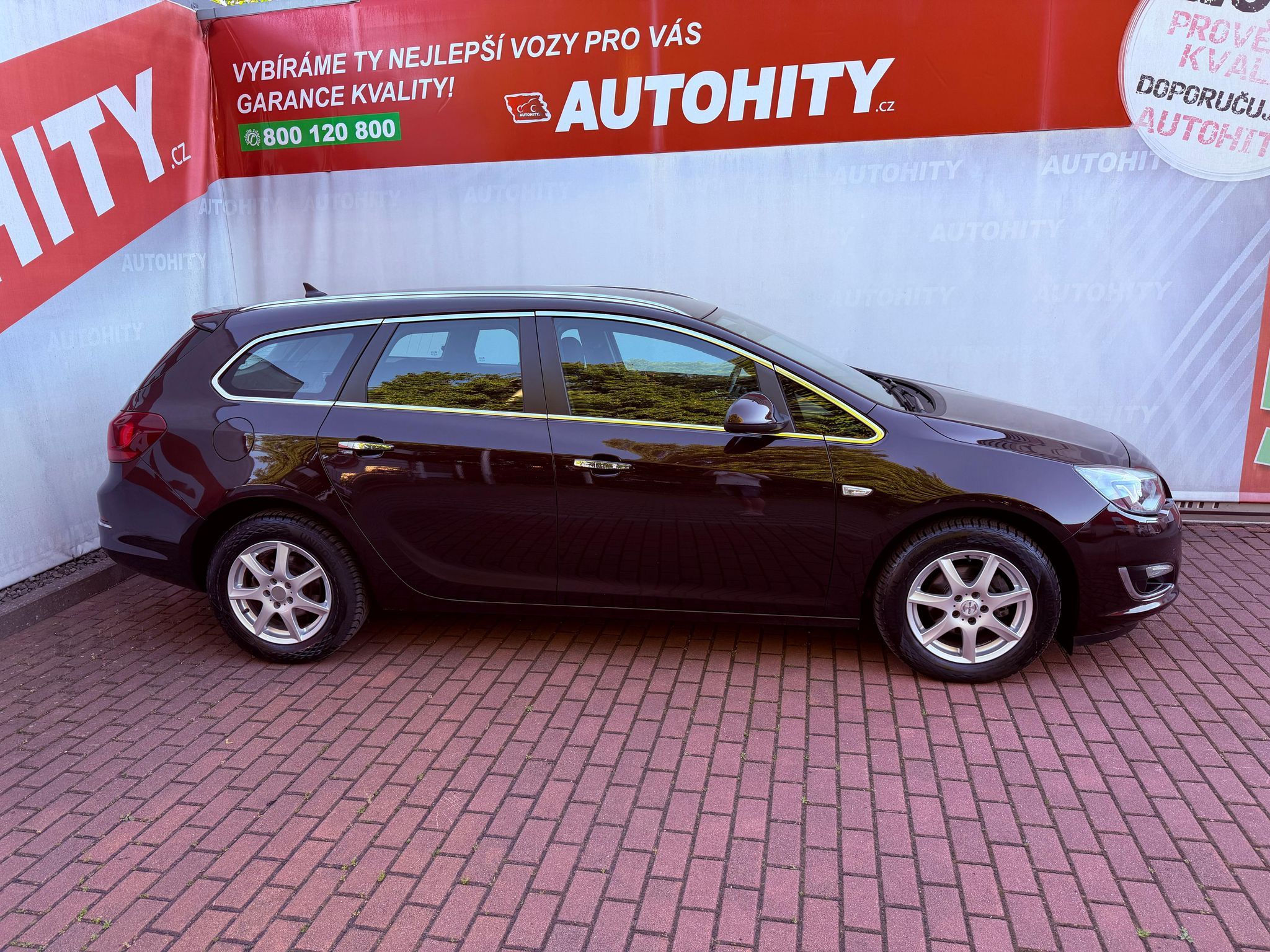 Opel Astra, 1.4 Turbo Innovation Aut., S.K - fotka 6