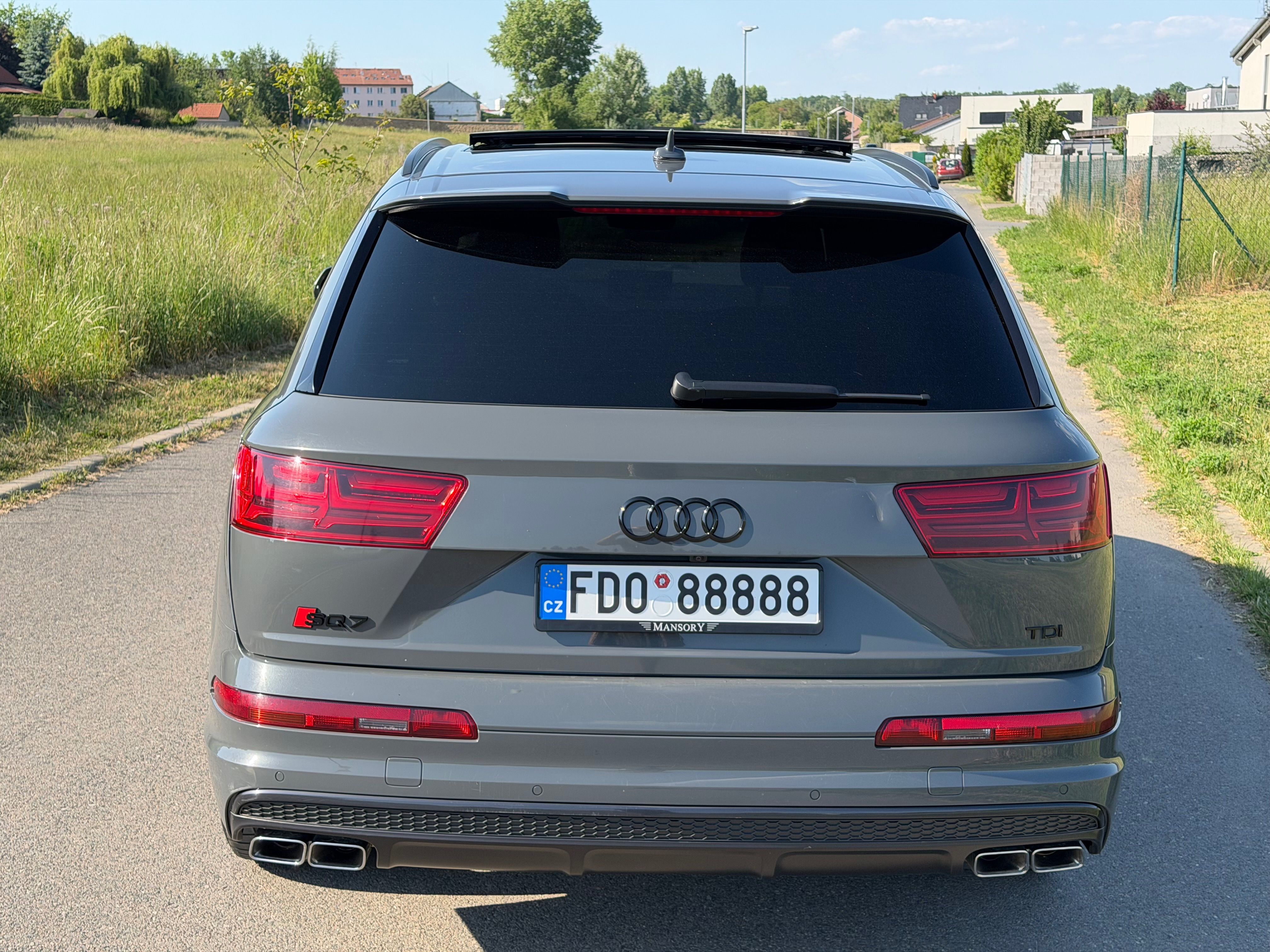 Audi SQ7, 4.0 TDI V8 320 kW 7 mist - fotka 6