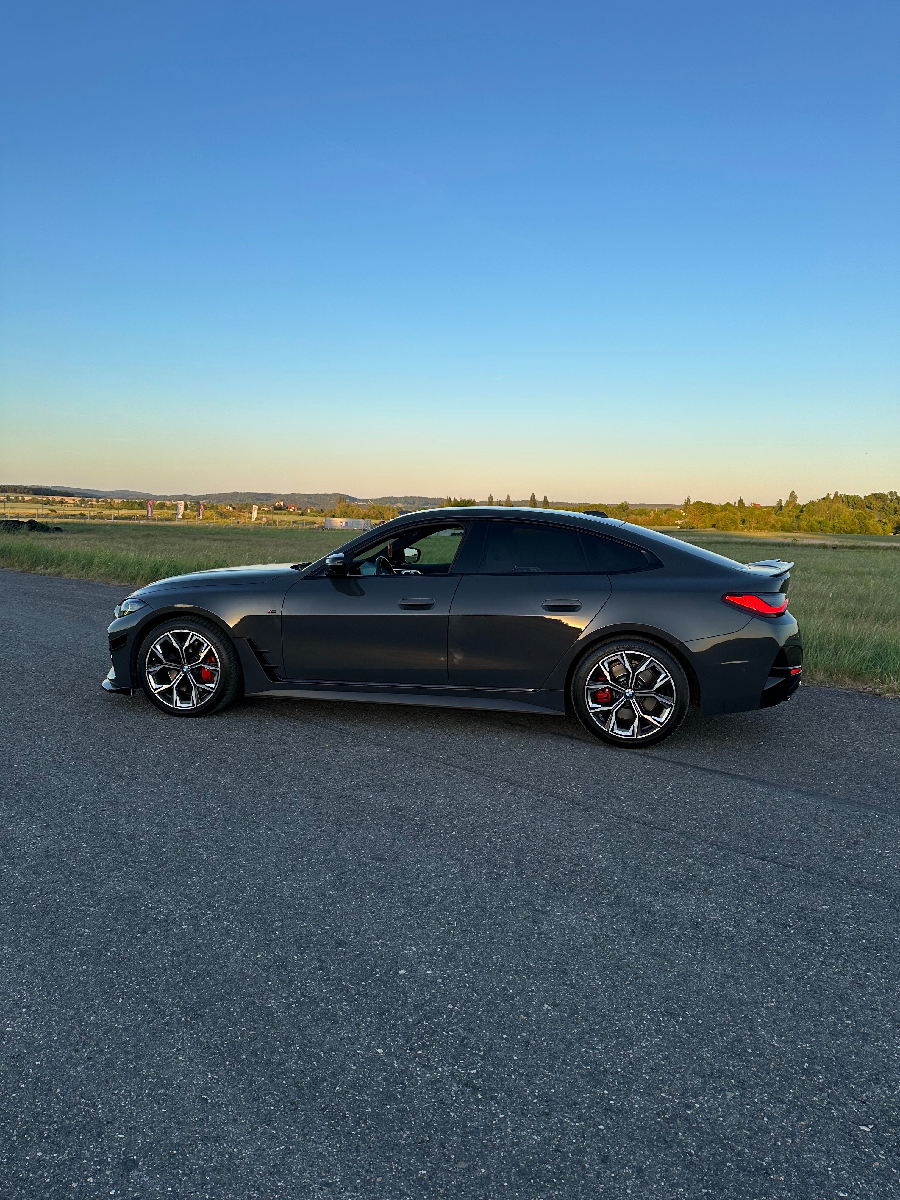 BMW Řada 4, M440i Gran Coupé xDrive G26 - fotka 6