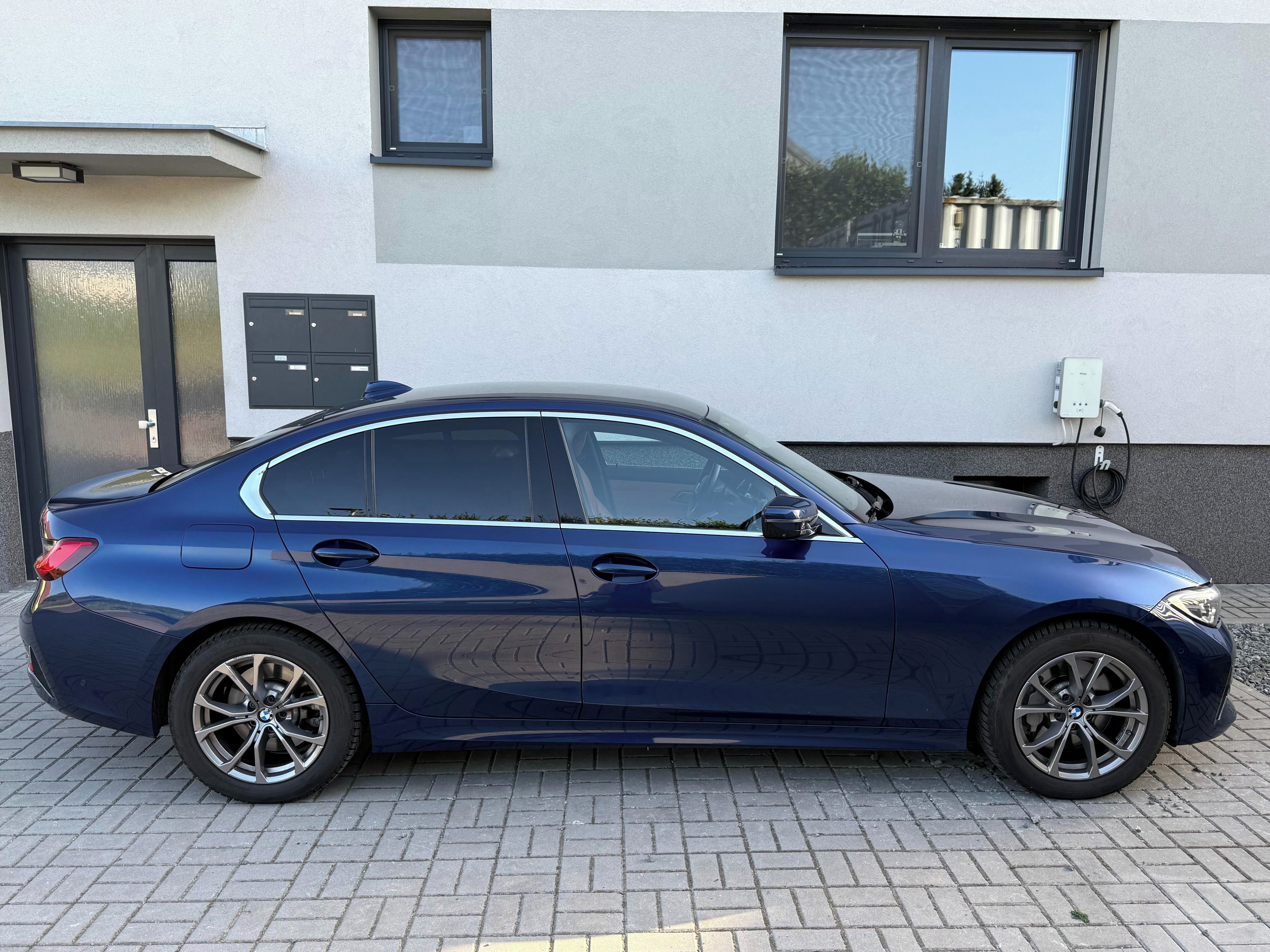 BMW Řada 3, 330i 4x4 BMW ser. nez.top. - fotka 2