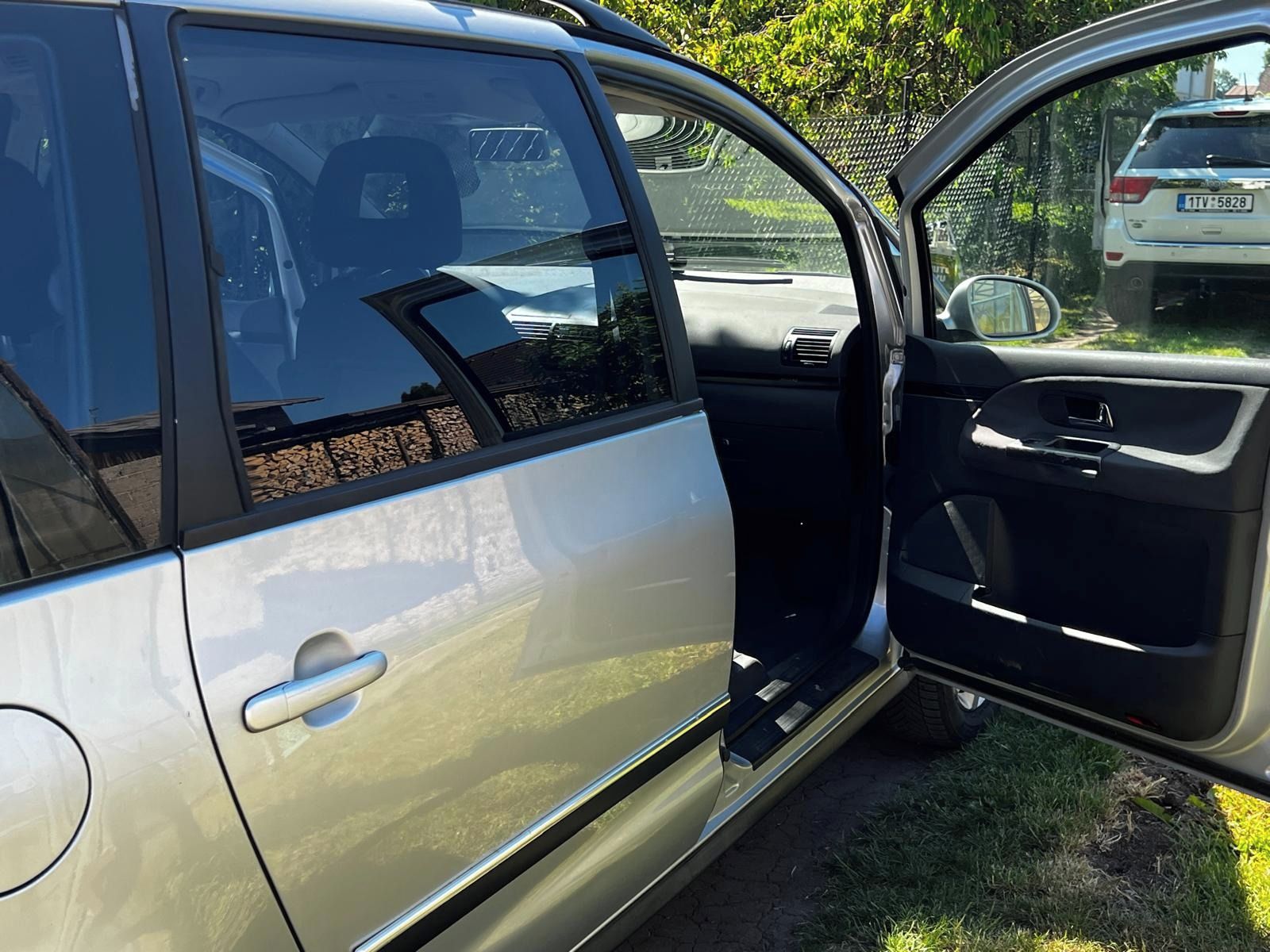 Volkswagen Sharan, VW Sharan 2,8 Vr6 4 motion - fotka 5
