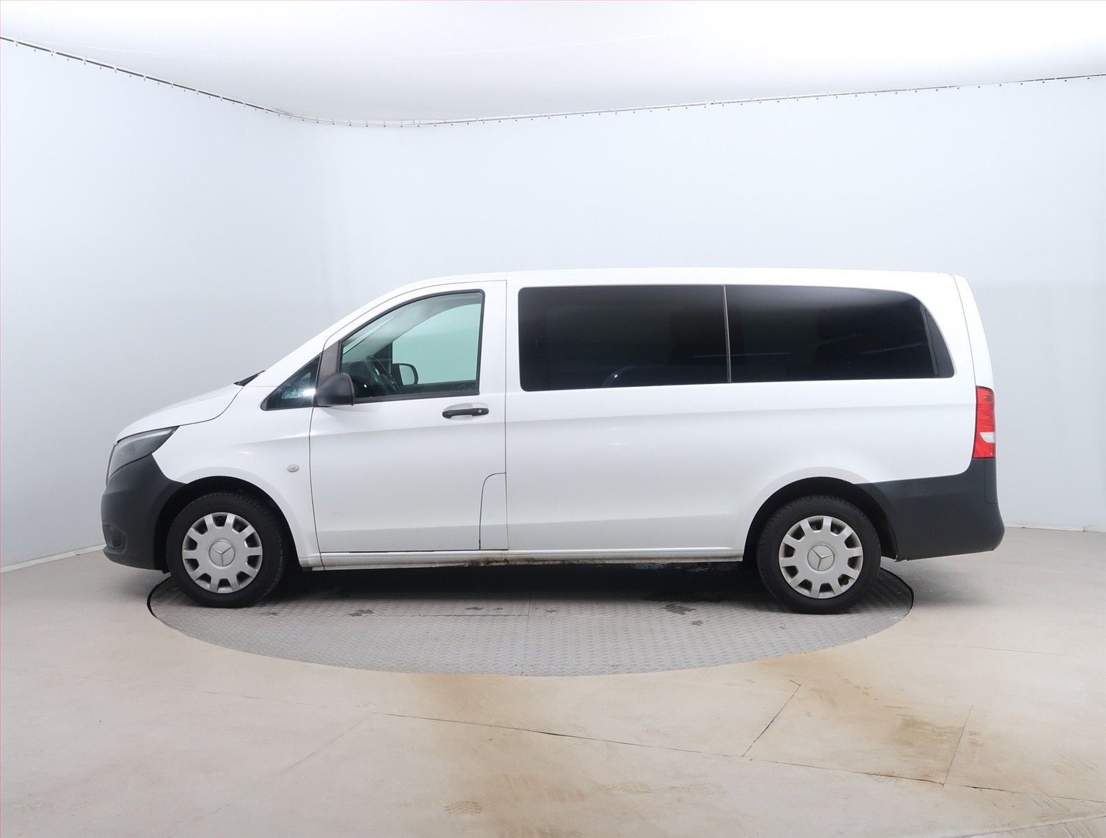 Mercedes-Benz Vito, 114 CDI, Tourer, 9 míst, Lang - fotka 3