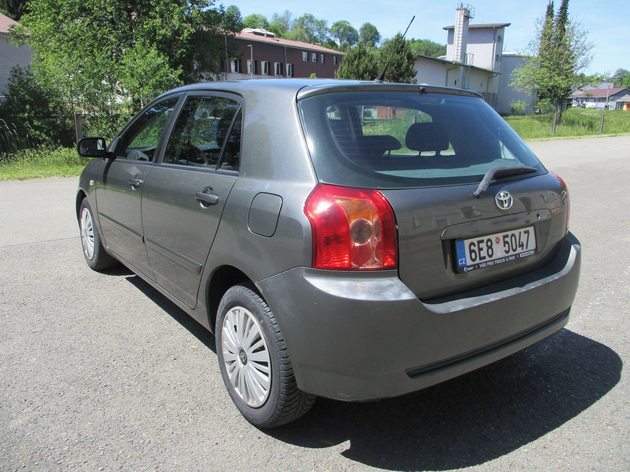 Toyota Corolla, 2.0 D - Servisováno - fotka 3
