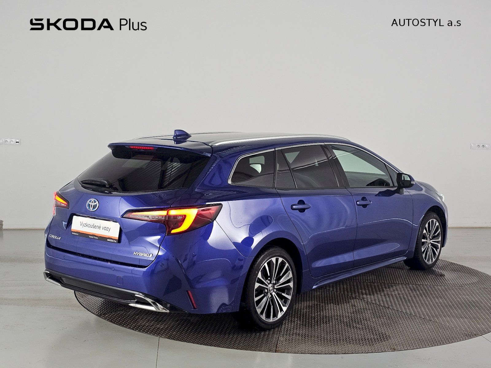 Toyota Corolla, TS 1.8HEV 140k STYLE - fotka 2