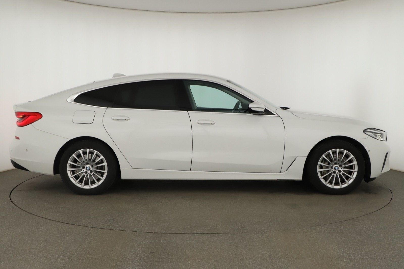 BMW Řada 6, 640i xDrive GT - fotka 6