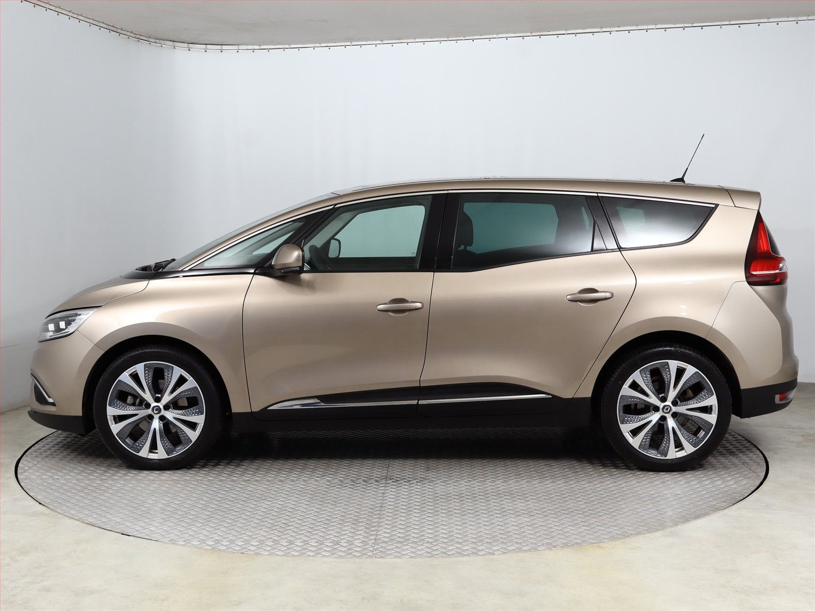 Renault Grand Scénic, 1.7 Blue dCi, Automat, ČR - fotka 3
