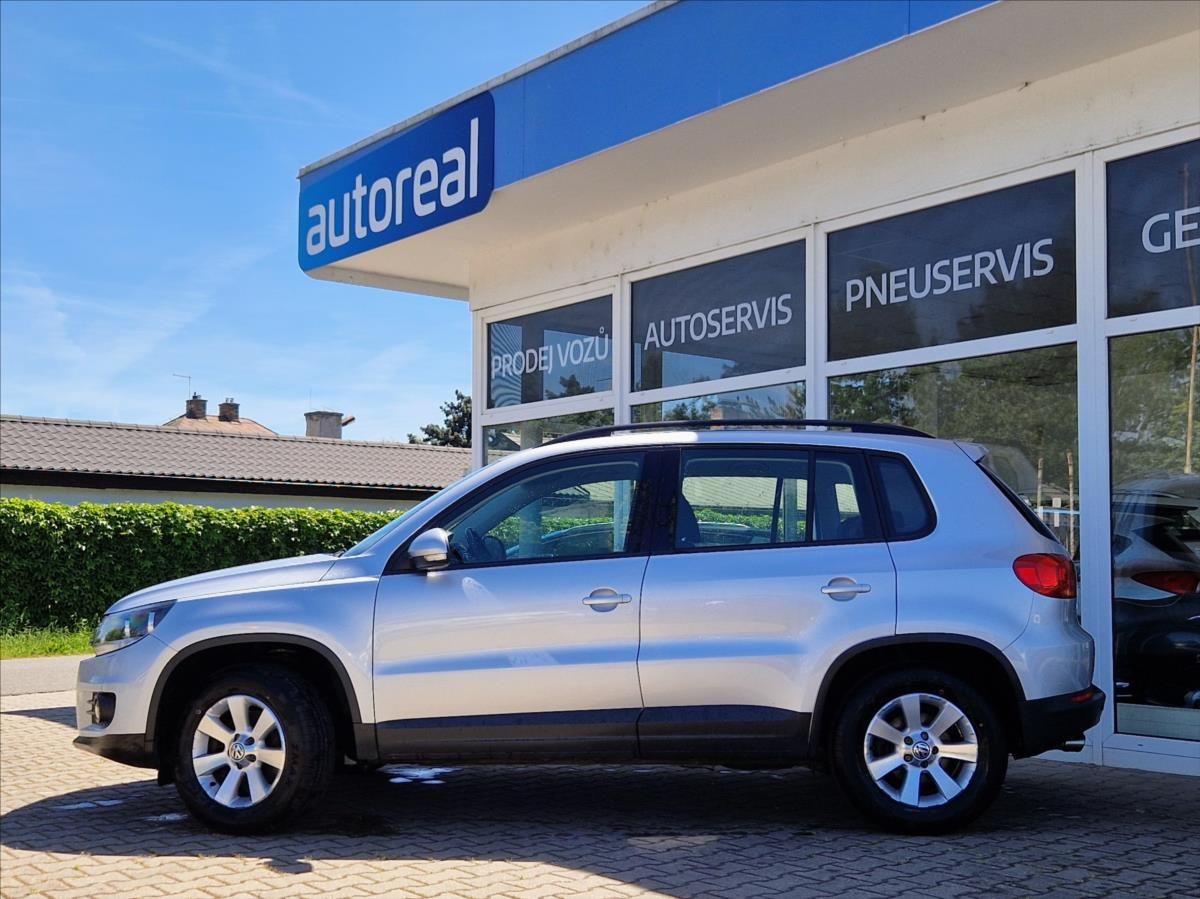 Volkswagen Tiguan, 1,4 TSI 90kW KLIMA VÝHŘEV - fotka 2