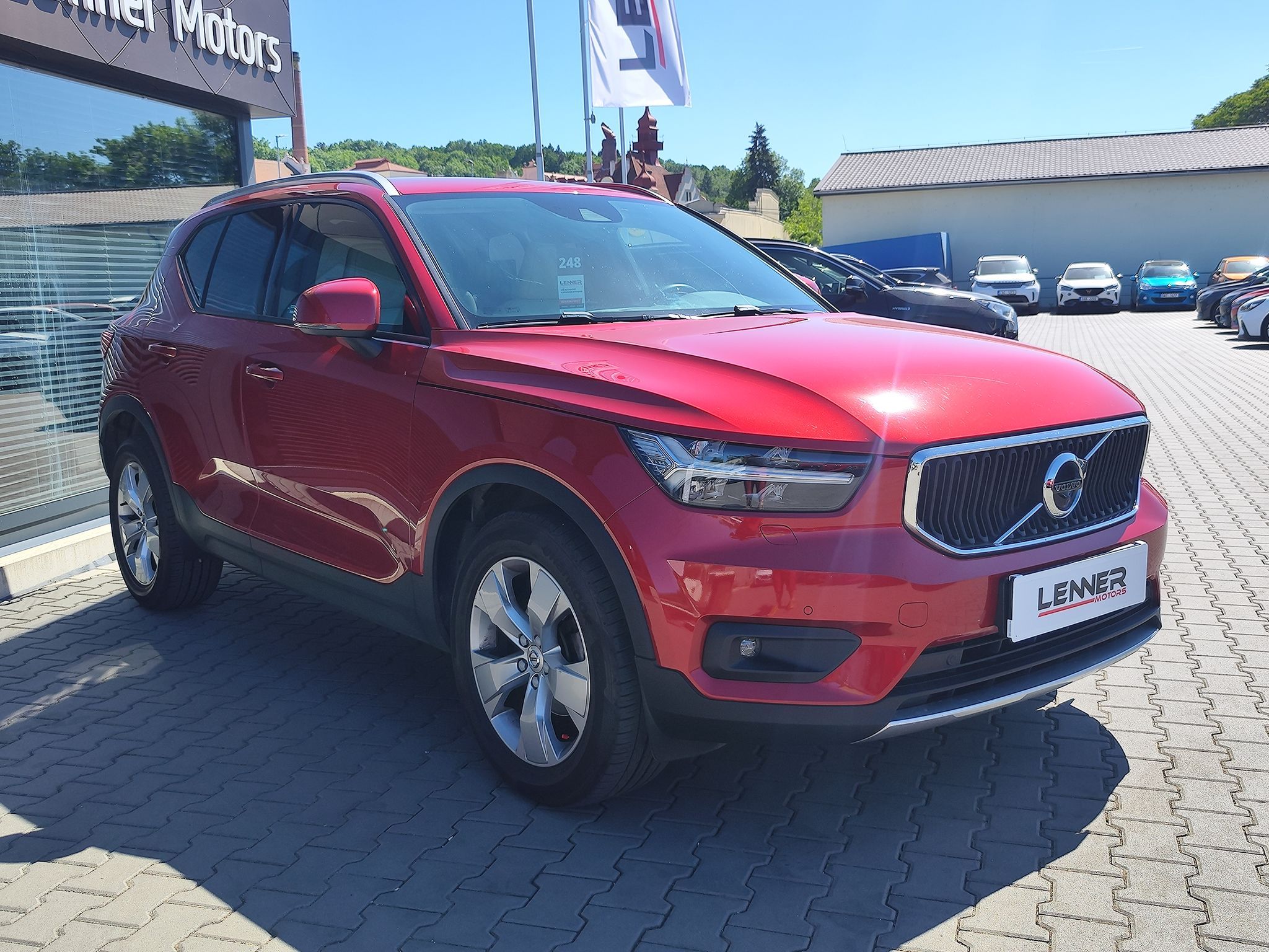 Volvo XC40, D3 2.0D Momentum Pro AT - fotka 3