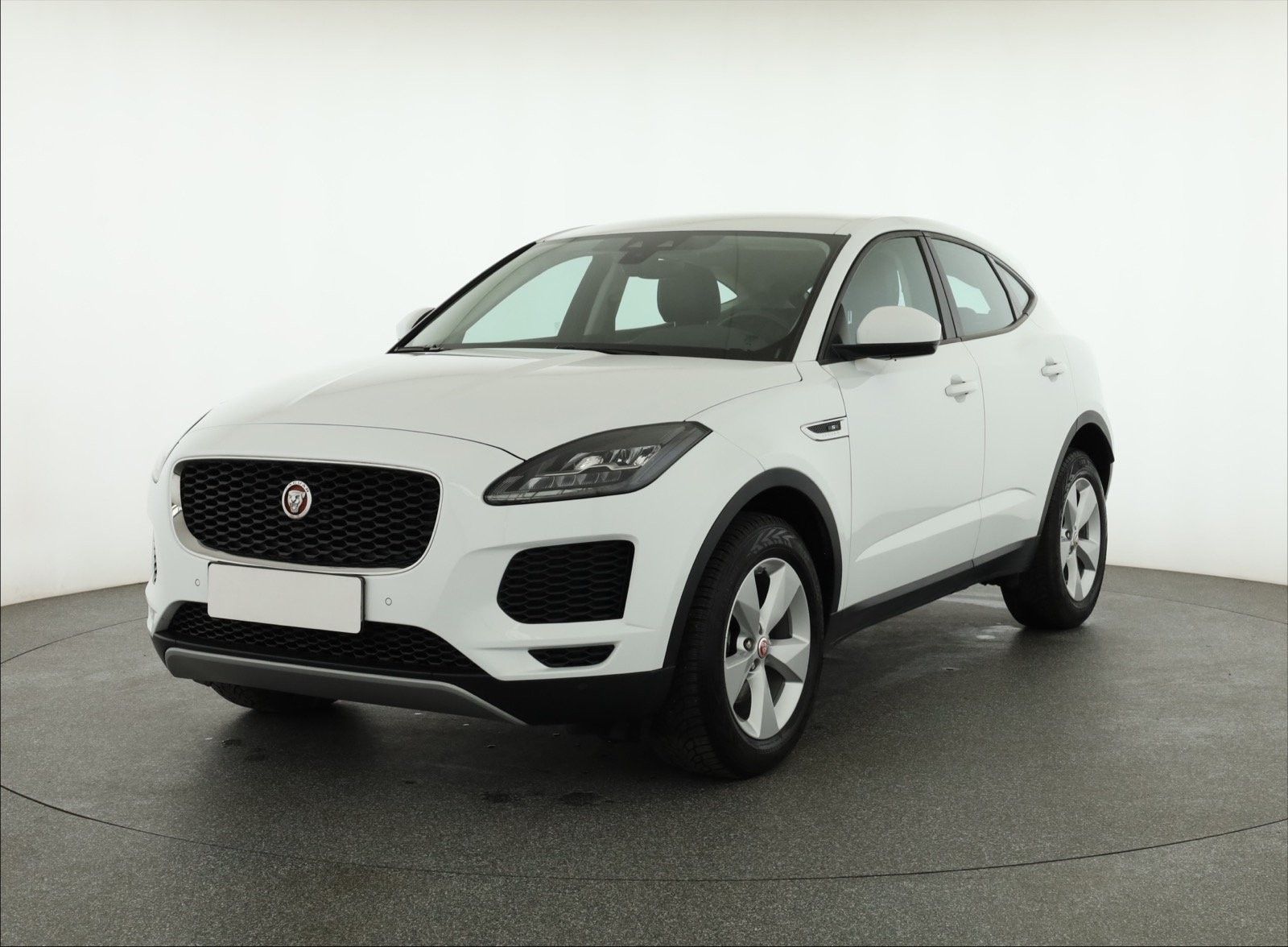Jaguar E-Pace, D150 AWD, 4X4, Automat, ČR - fotka 2