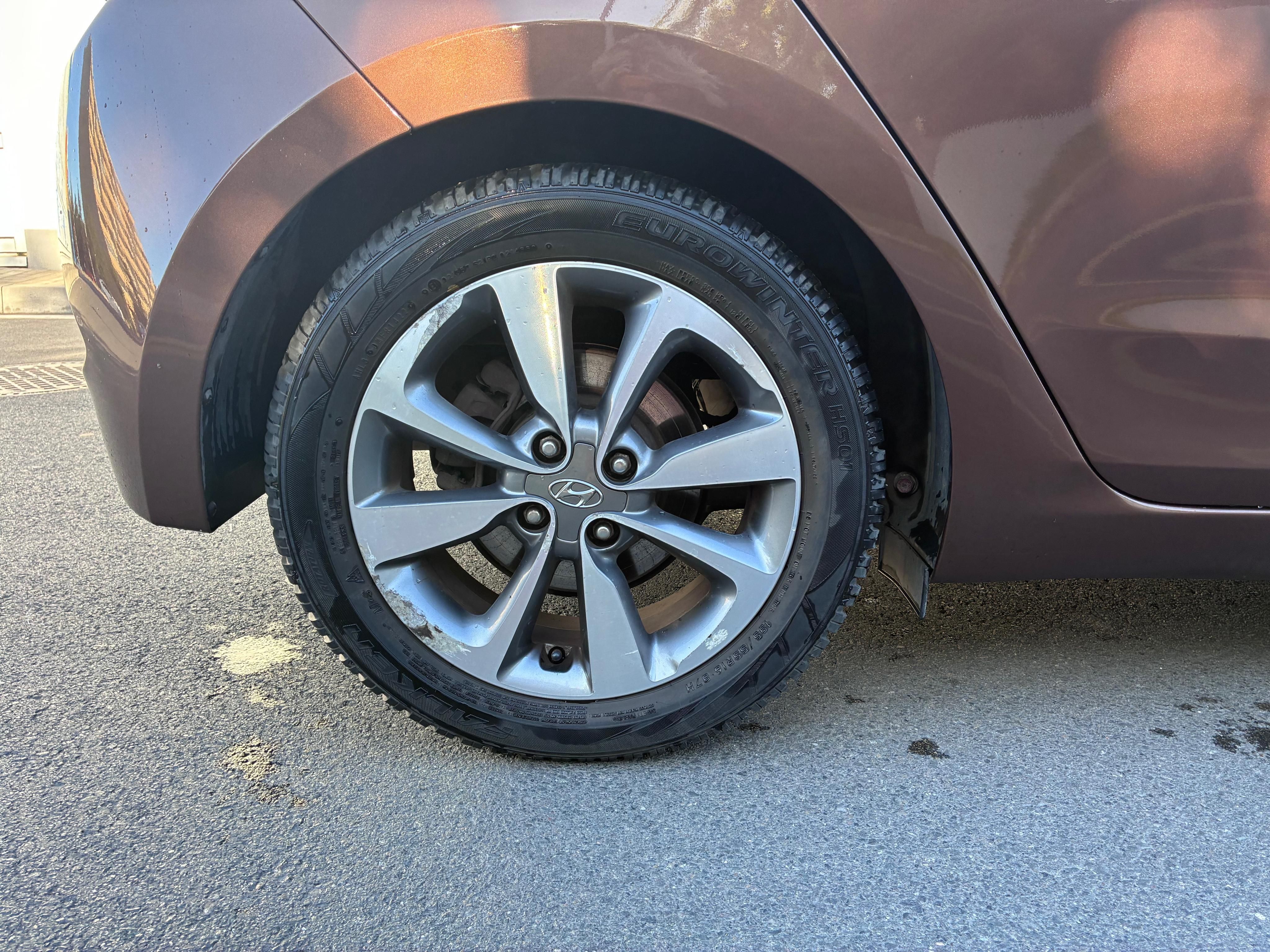 Hyundai i20, 1.2 - nadstandardní výbava - fotka 4