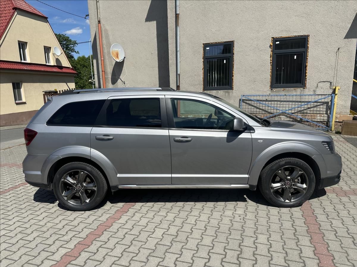 Fiat Freemont, 2,0 4x4 AUTOMAT - fotka 2