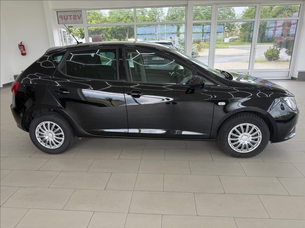 Seat Ibiza, 1,2 TSI,Style,navi,LED - fotka 4