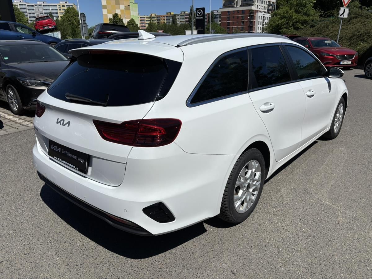 Kia Cee´d, 1,5 TGDi 118kW AT TOP KAMERA - fotka 5